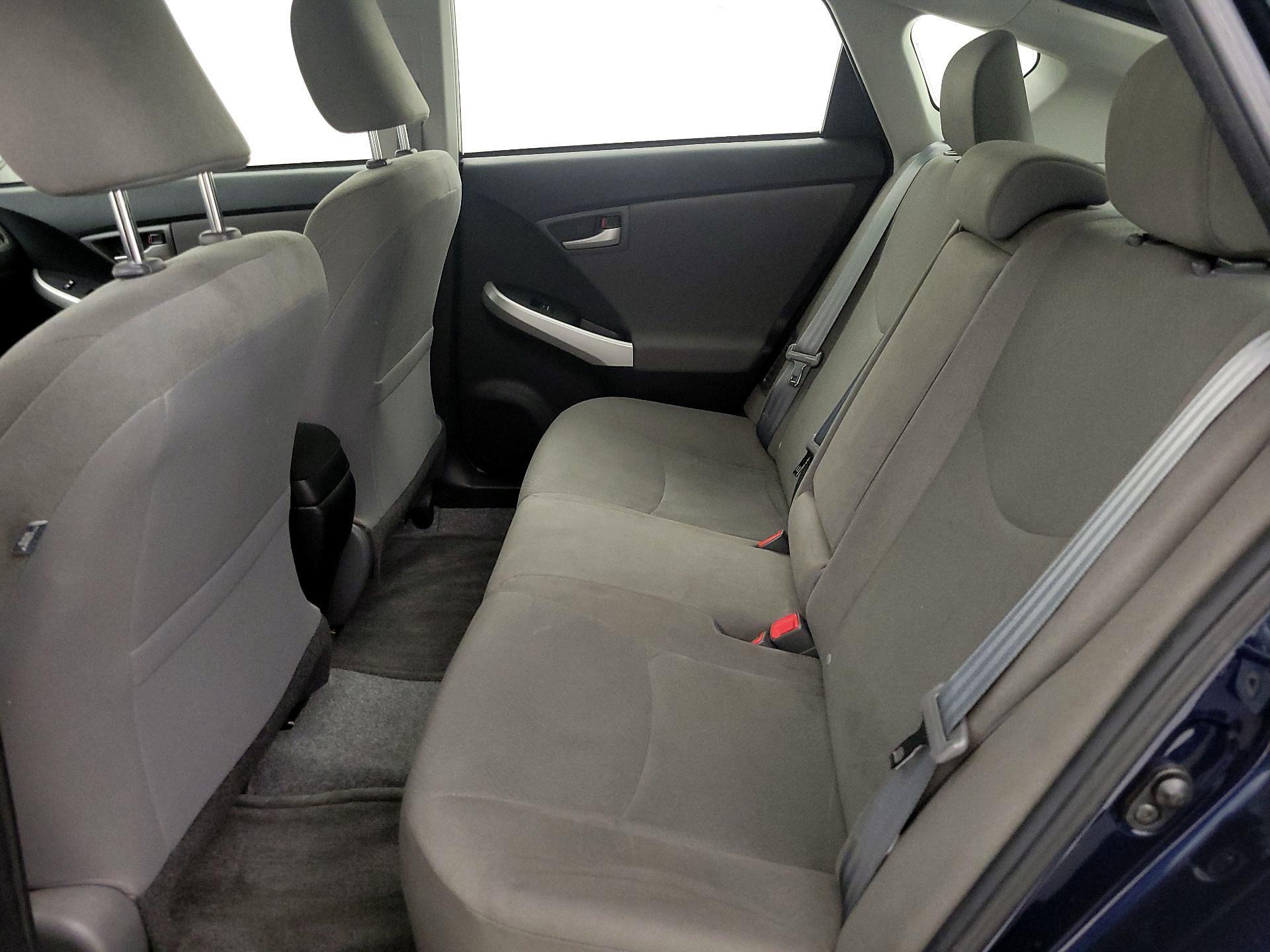 Thumbnail: 2015 Toyota Prius - 18