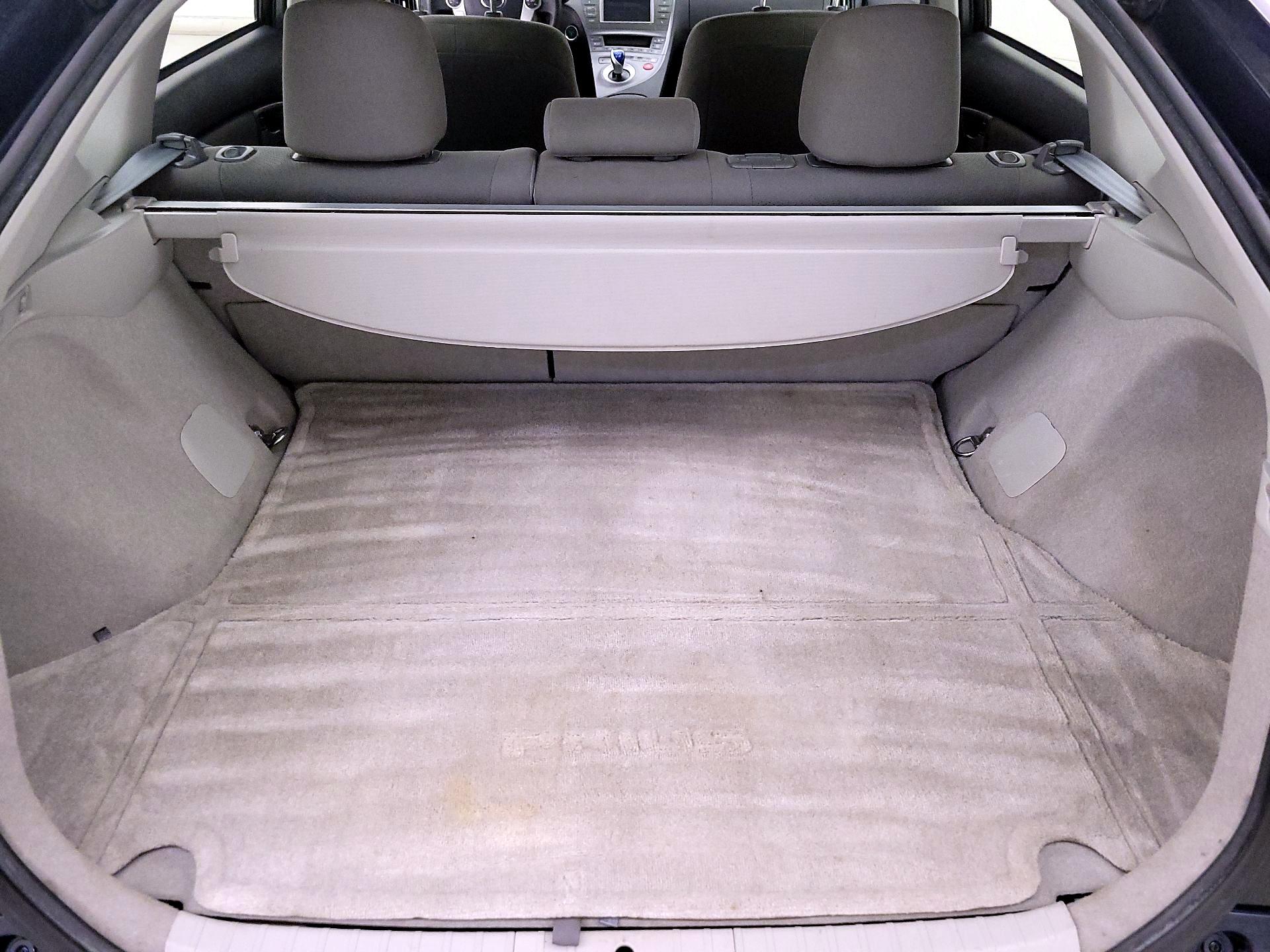 Thumbnail: 2015 Toyota Prius - 19