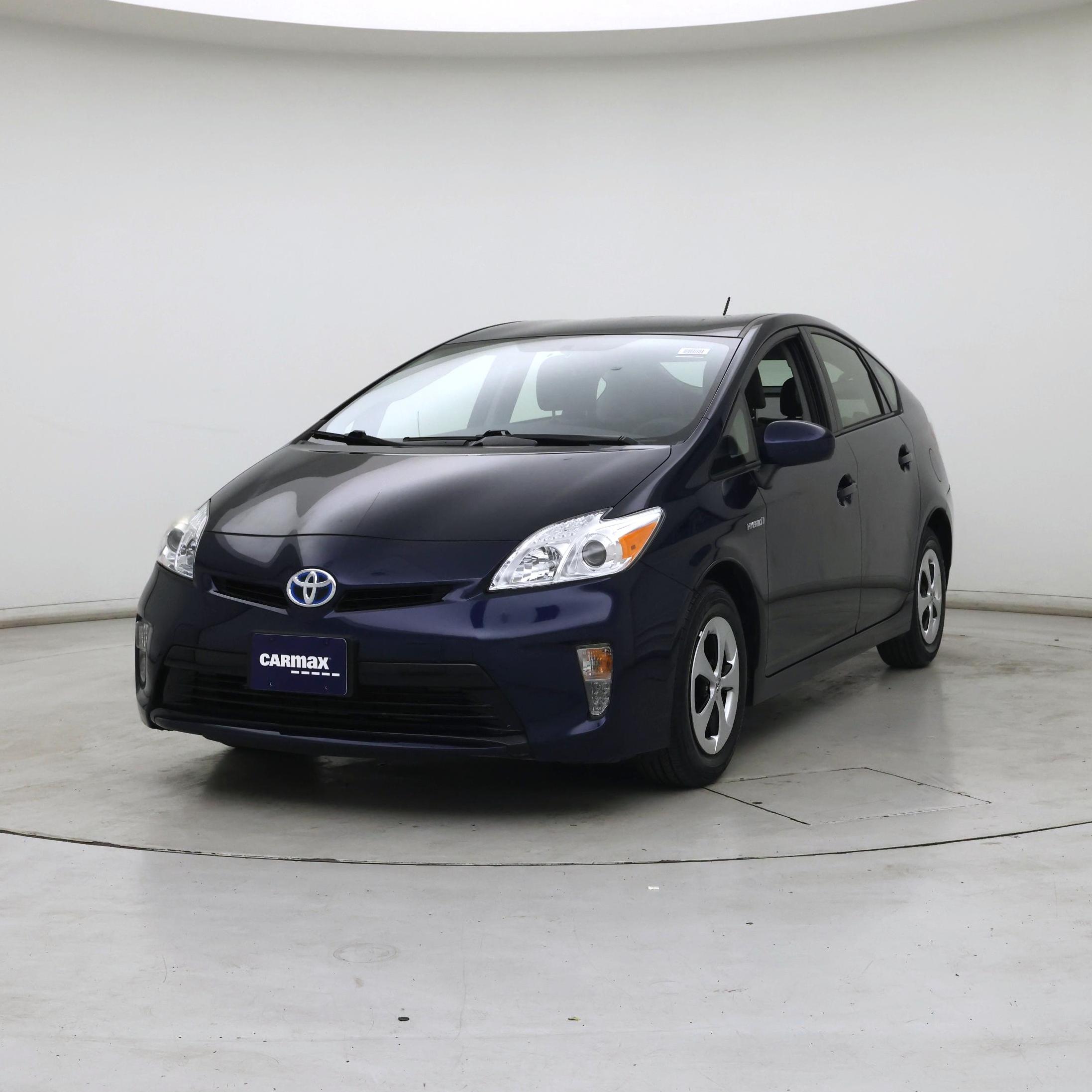 Thumbnail: 2015 Toyota Prius - 4