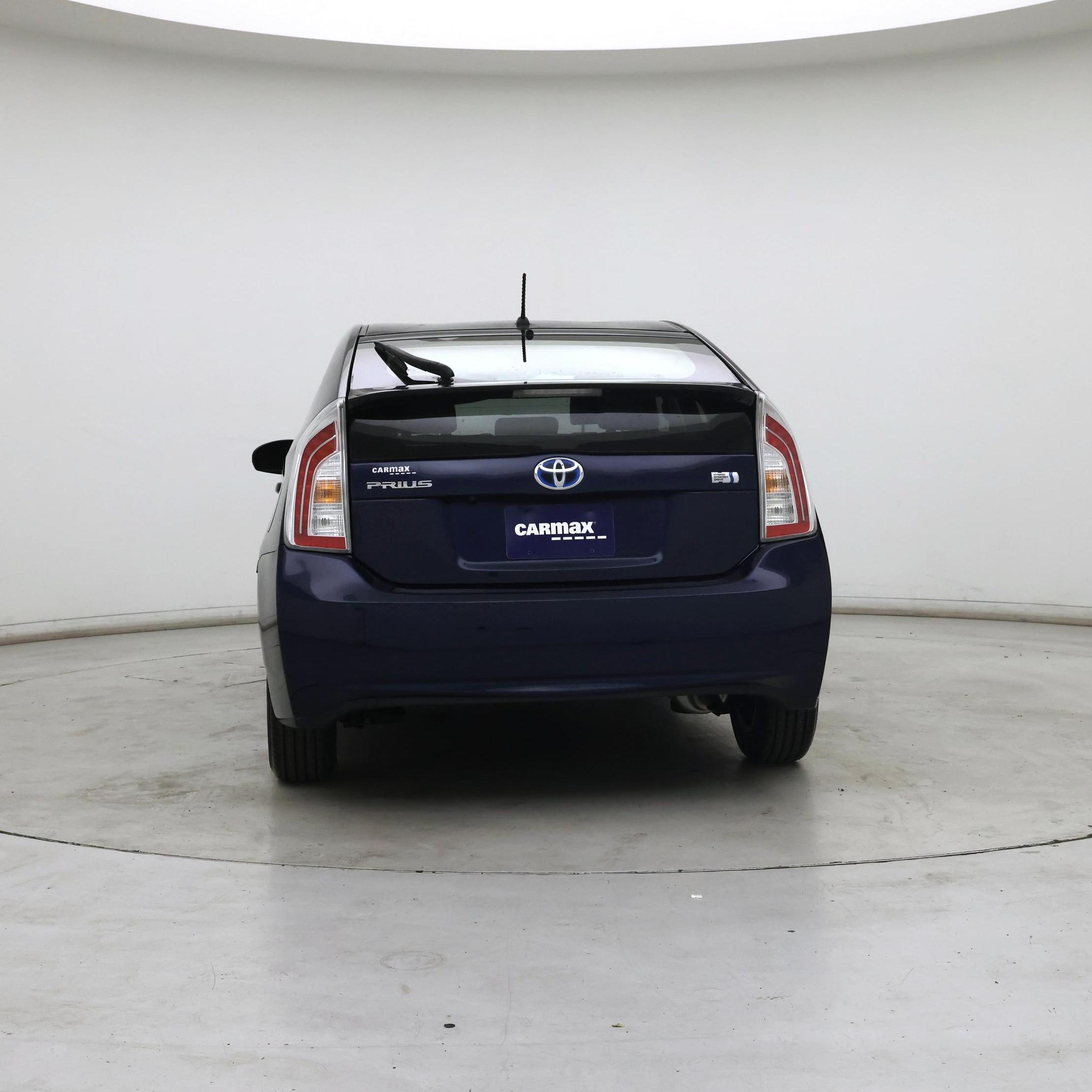 Thumbnail: 2015 Toyota Prius - 6