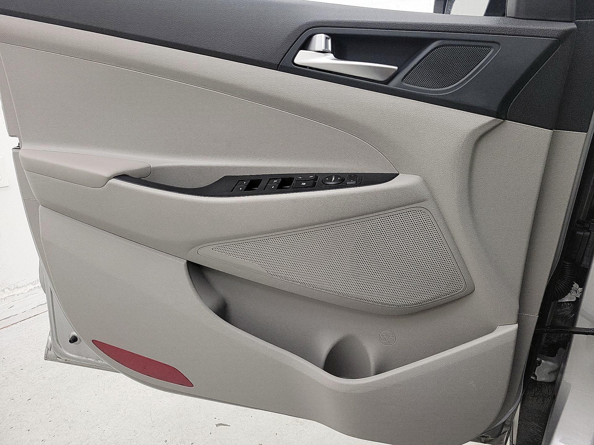 Thumbnail: 2021 Hyundai Tucson - 12