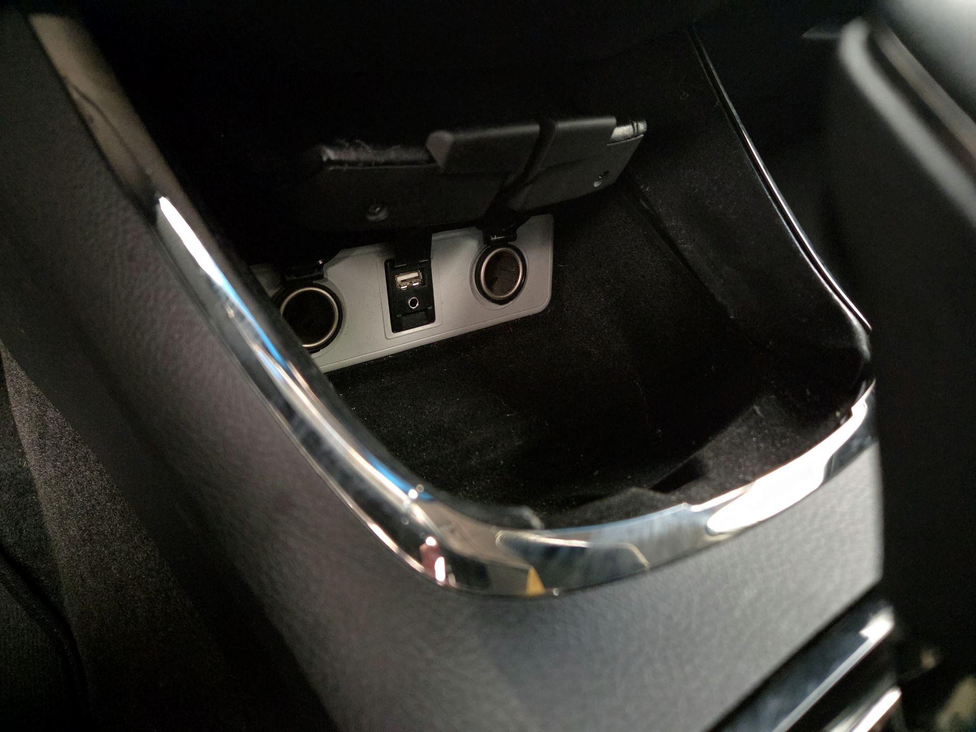 Thumbnail: 2014 Toyota Avalon - 18