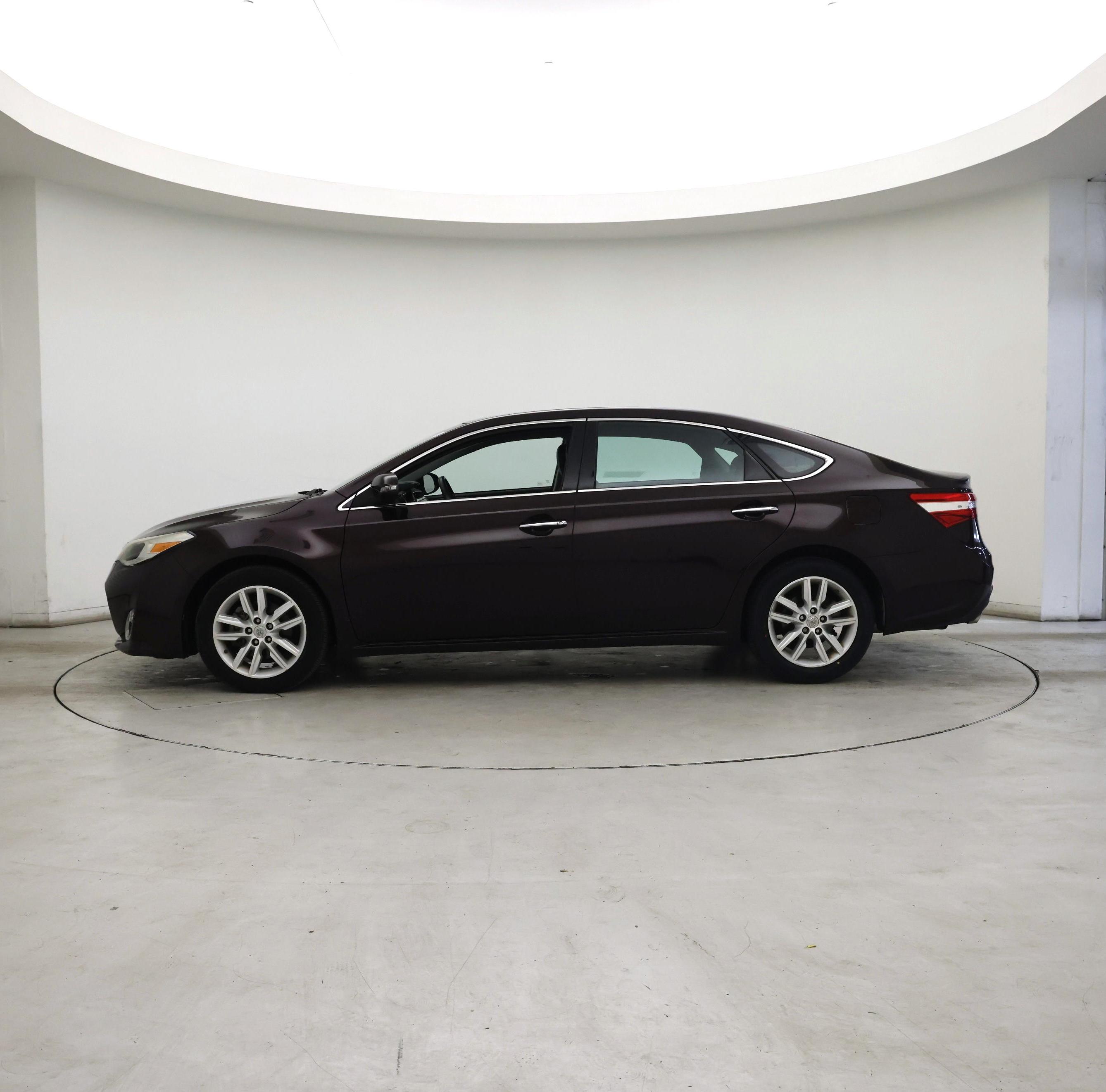 Thumbnail: 2014 Toyota Avalon - 3