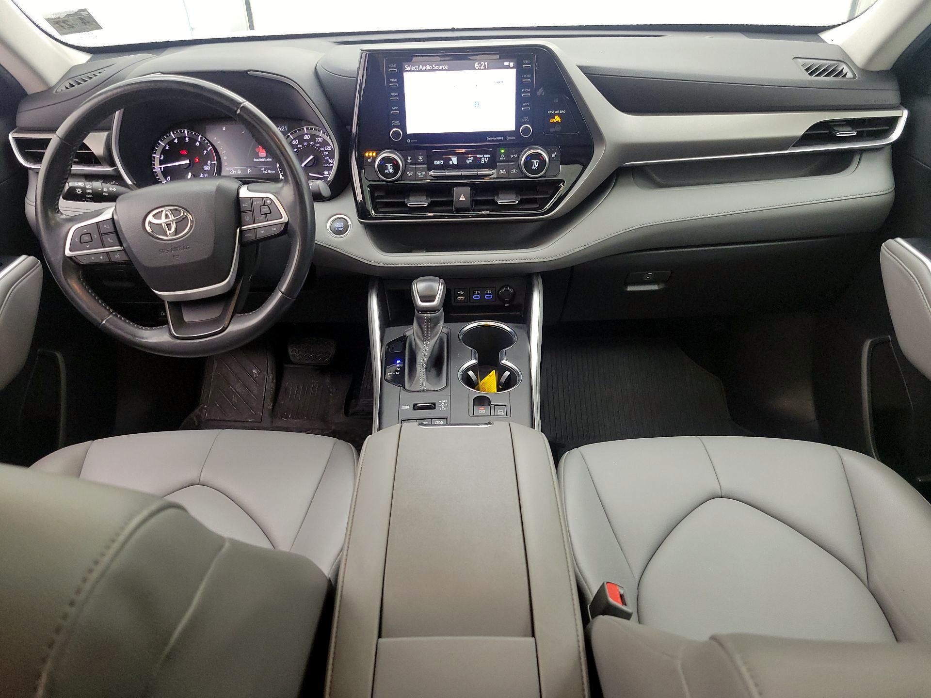 Thumbnail: 2022 Toyota Highlander - 9