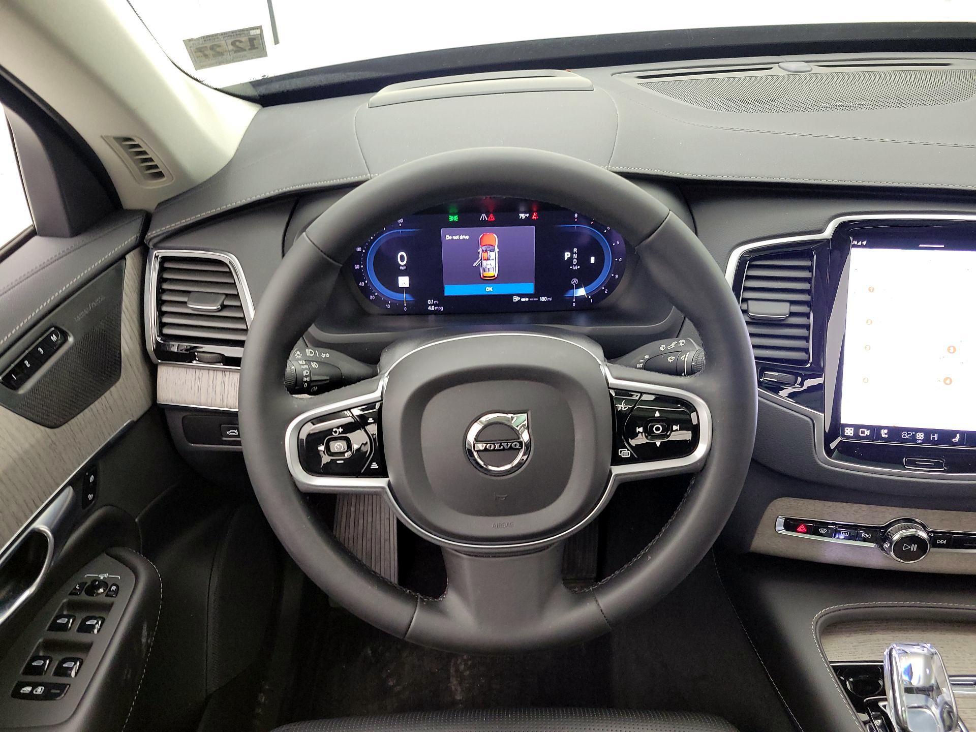 Thumbnail: 2023 Volvo XC90 - 10