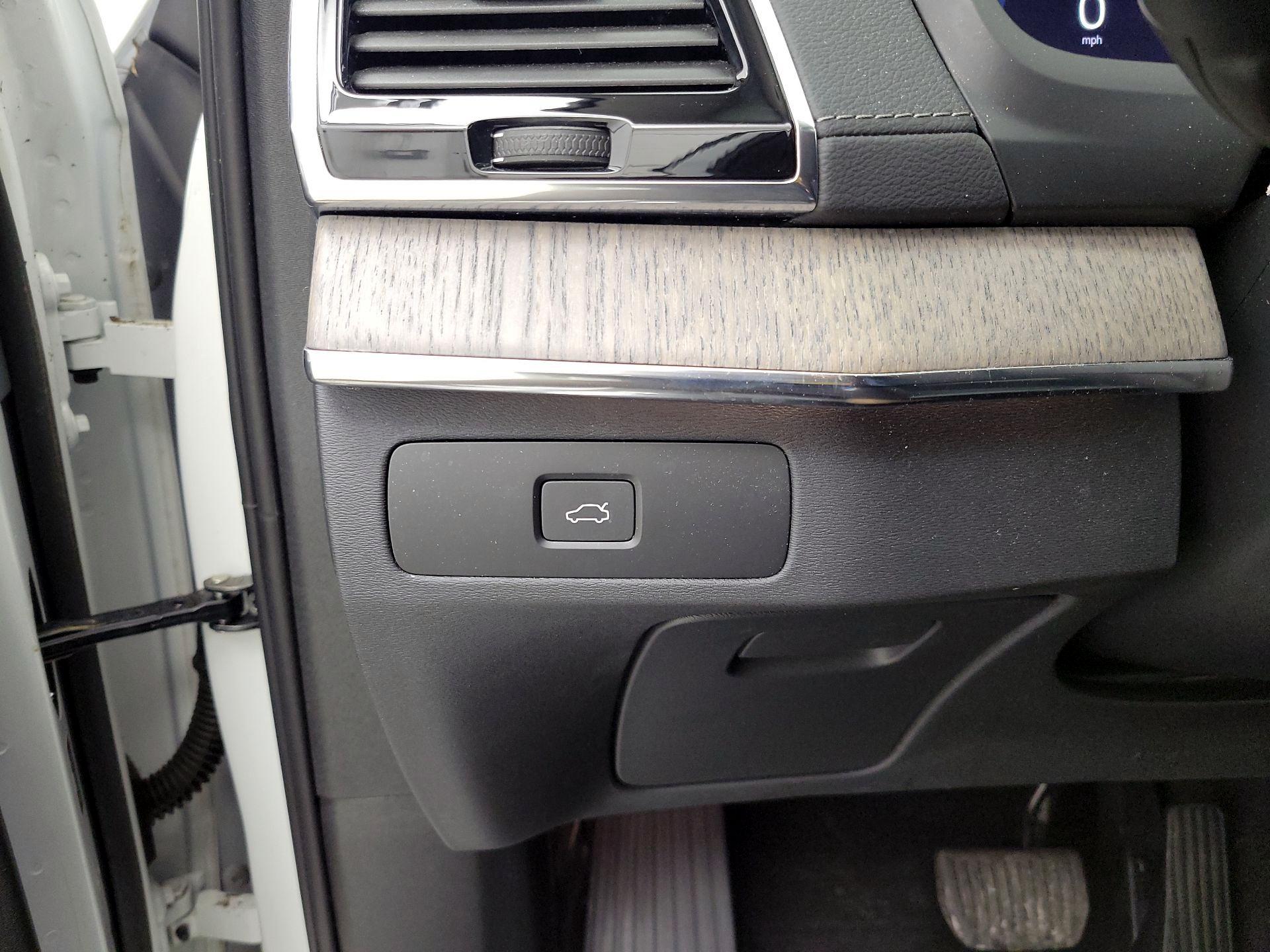 Thumbnail: 2023 Volvo XC90 - 13