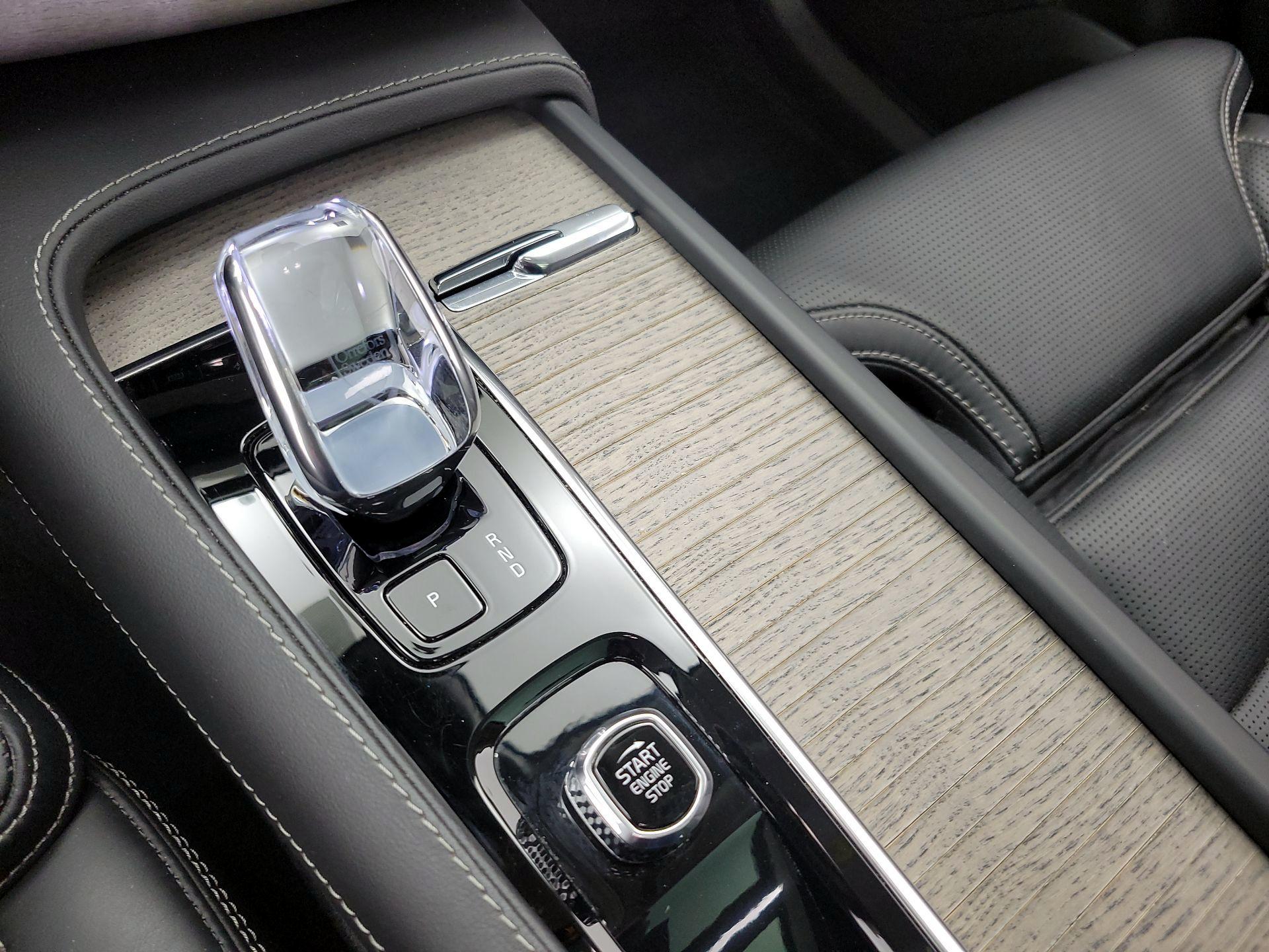 Thumbnail: 2023 Volvo XC90 - 18