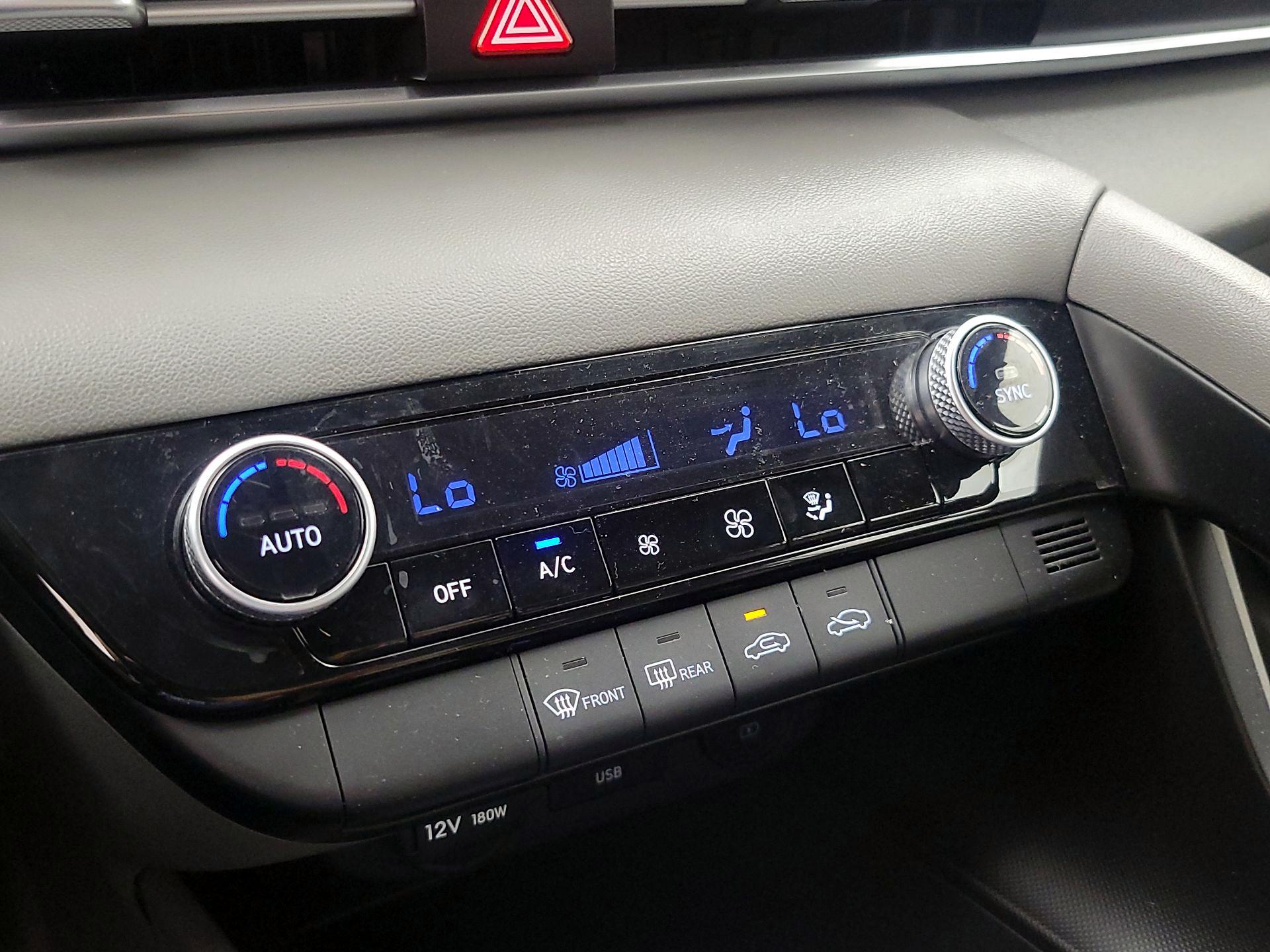 Thumbnail: 2023 Hyundai Elantra - 16