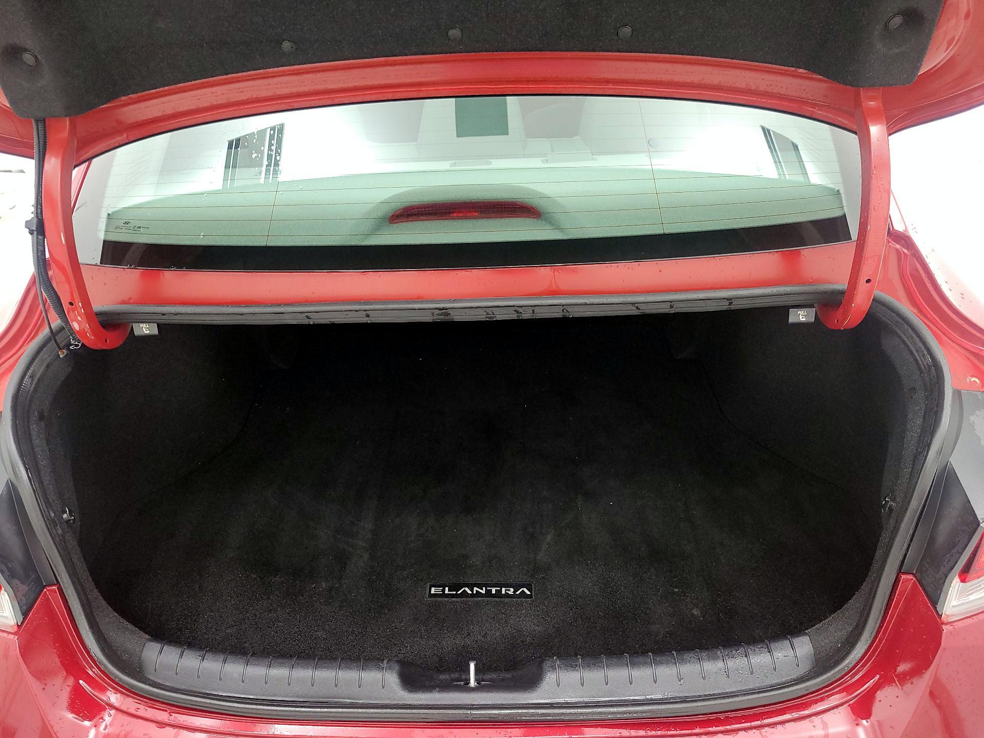 Thumbnail: 2023 Hyundai Elantra - 20