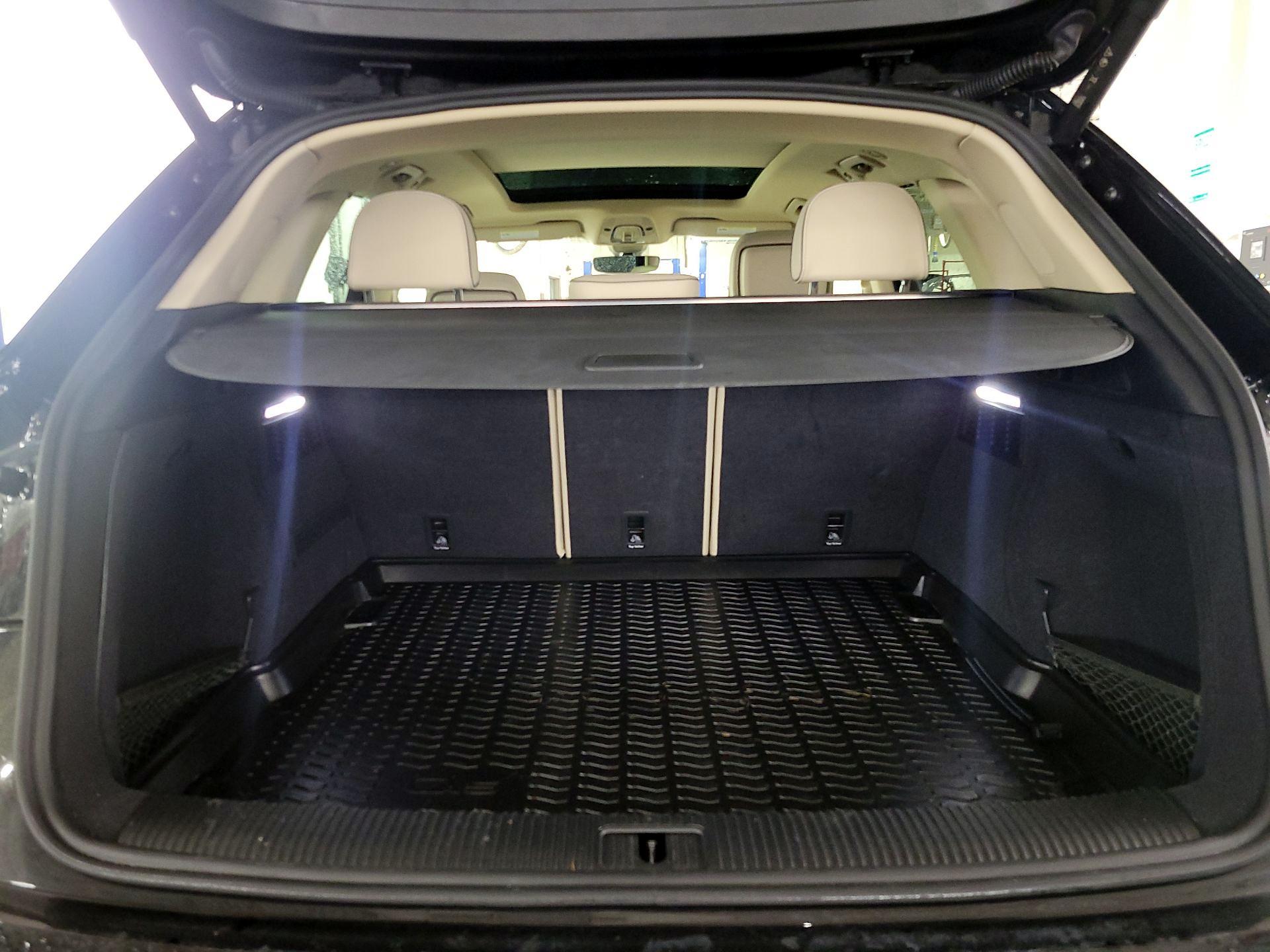 Thumbnail: 2023 Audi Q5 - 9