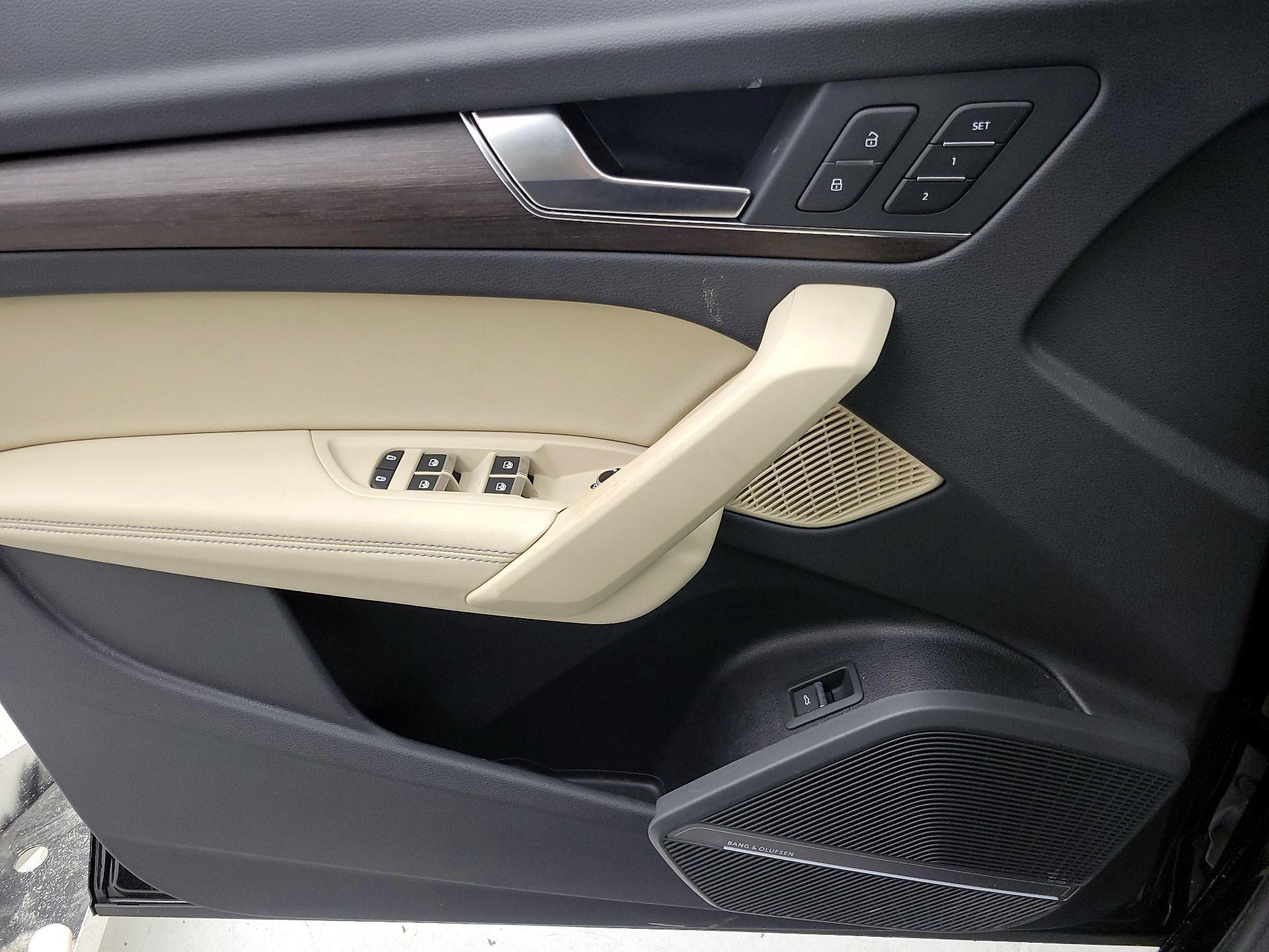 Thumbnail: 2023 Audi Q5 - 12