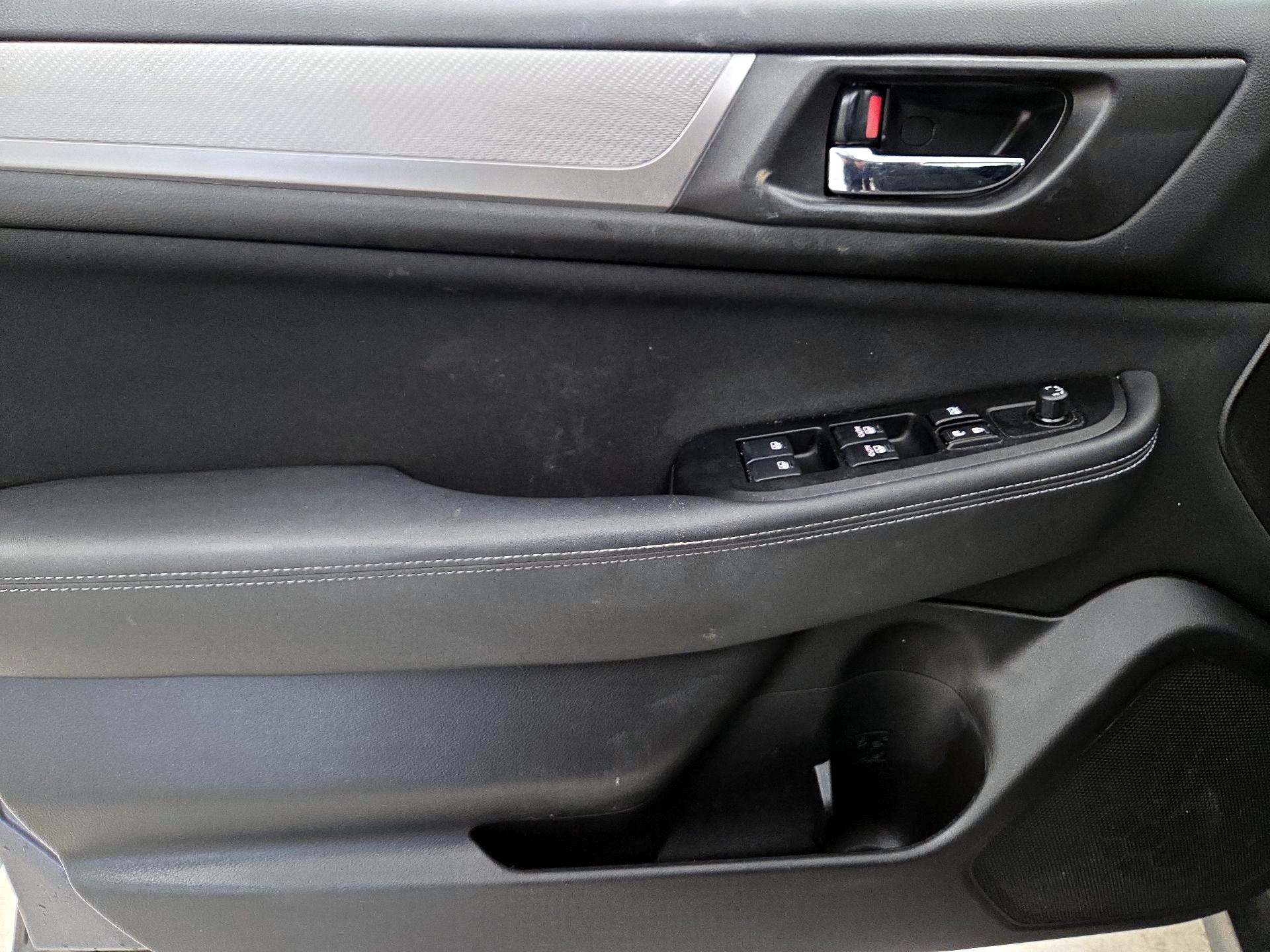 Thumbnail: 2016 Subaru Legacy - 12