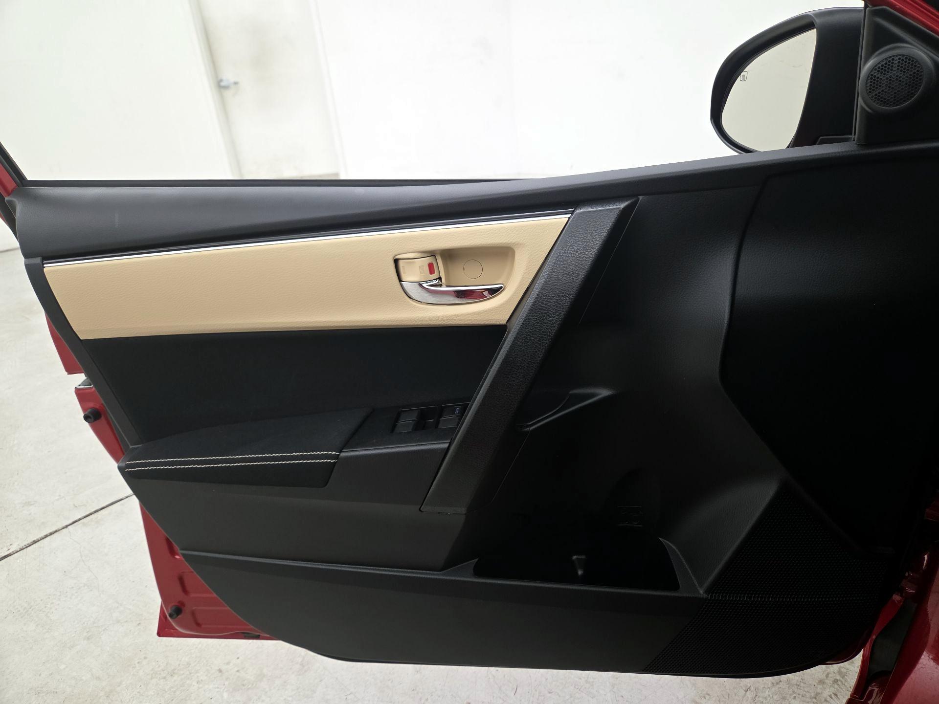 Thumbnail: 2019 Toyota Corolla - 12