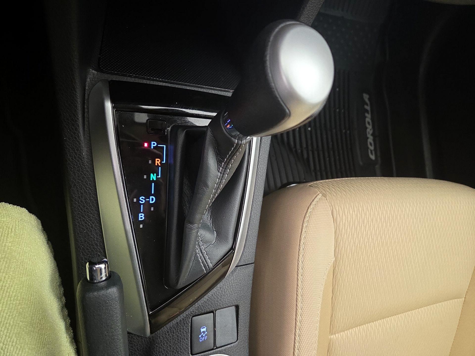 Thumbnail: 2019 Toyota Corolla - 17