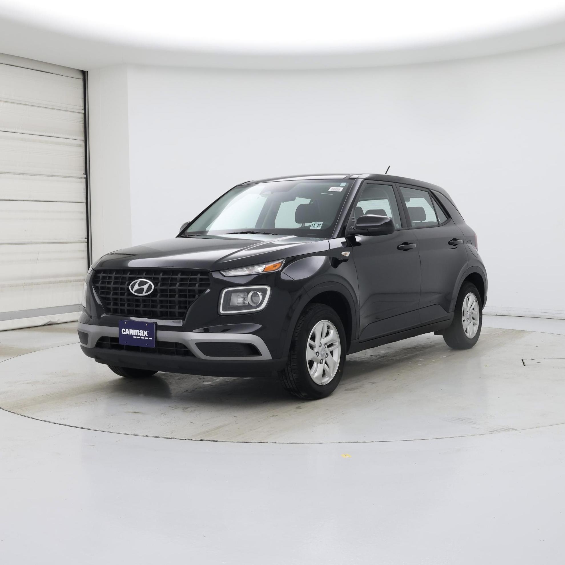 Thumbnail: 2023 Hyundai Venue - 4