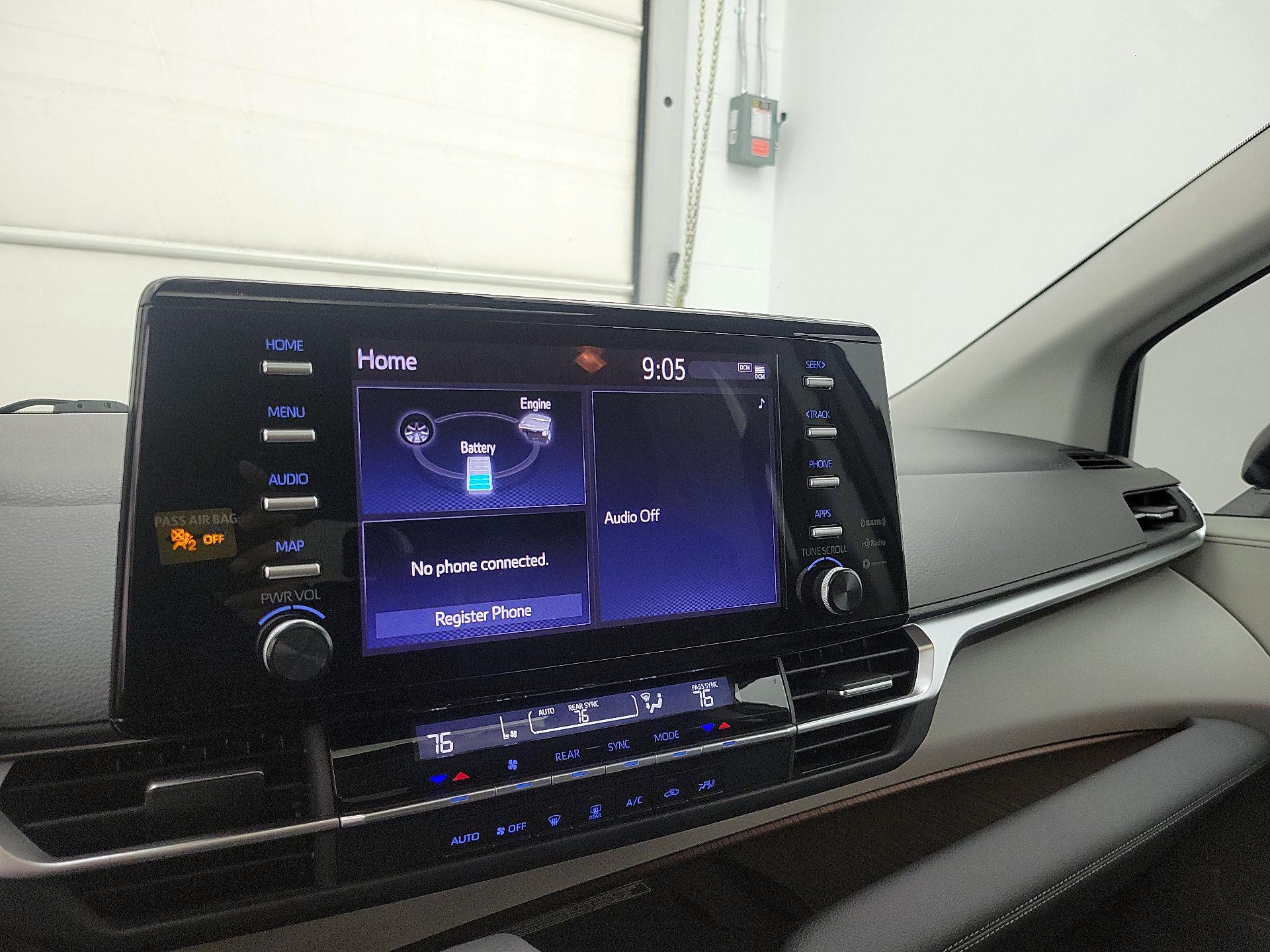 Thumbnail: 2024 Toyota Sienna - 16