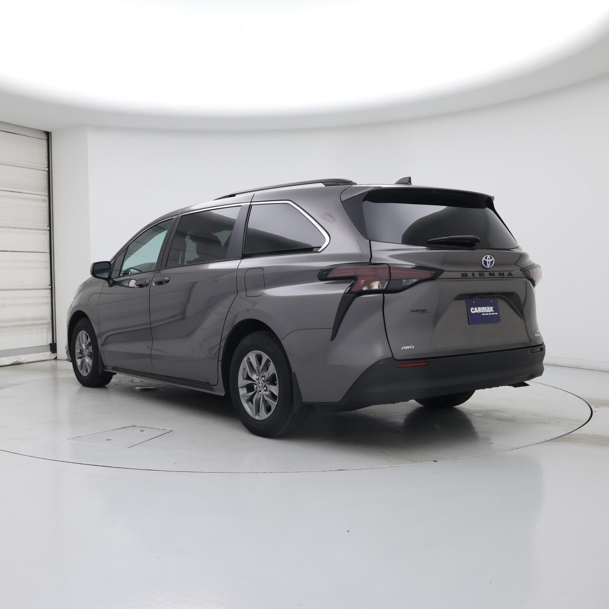 Thumbnail: 2024 Toyota Sienna - 2