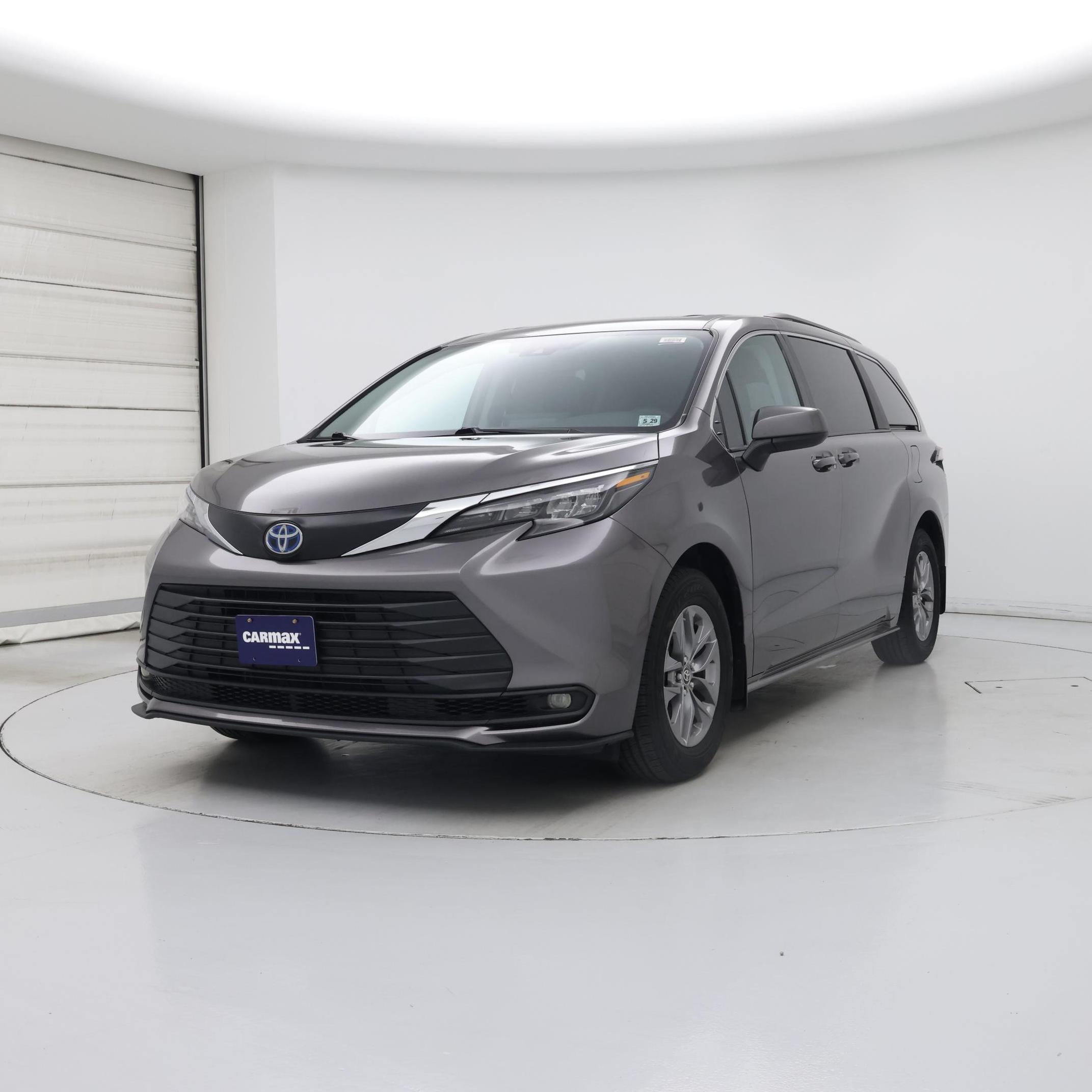 Thumbnail: 2024 Toyota Sienna - 4