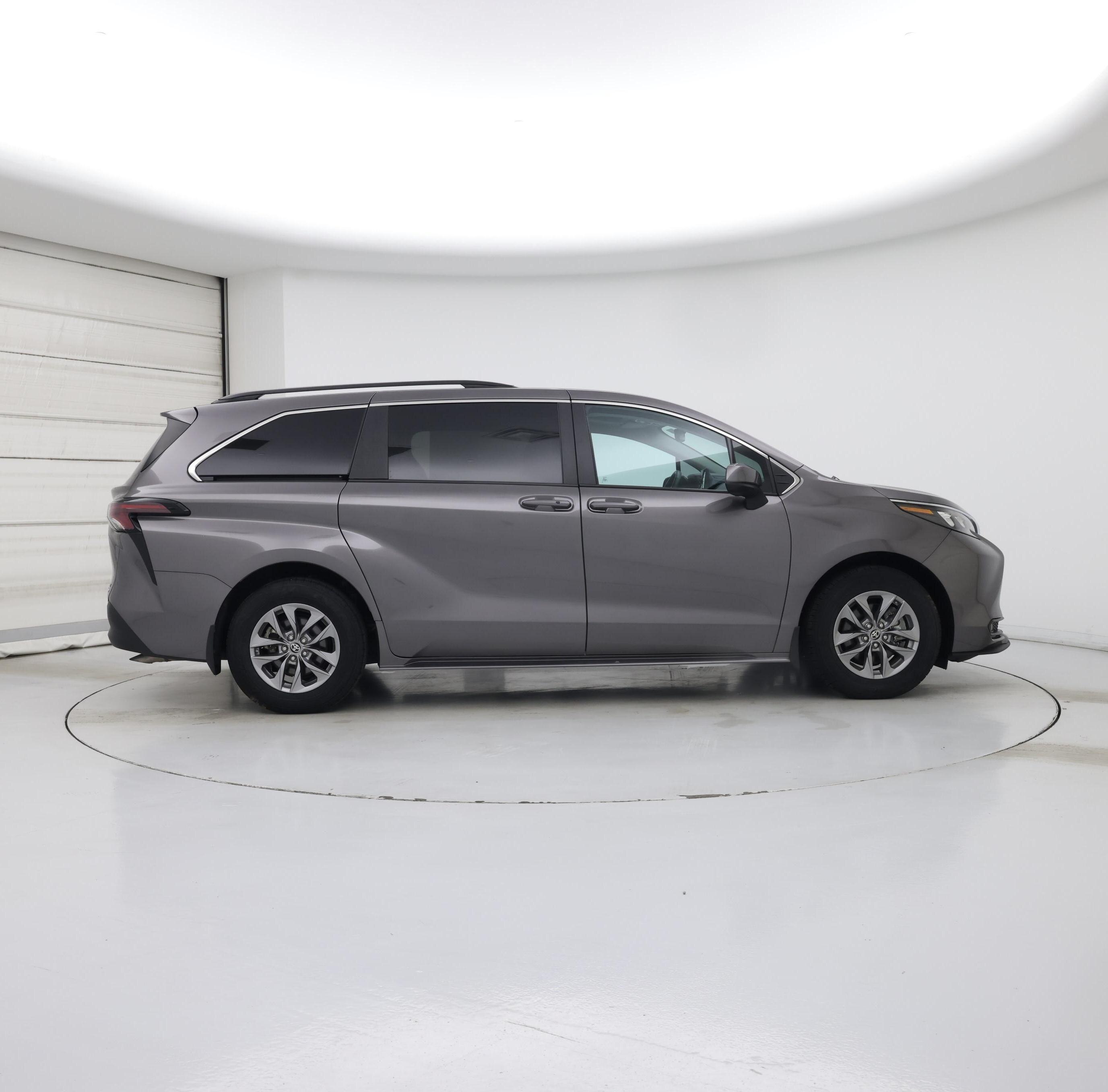 Thumbnail: 2024 Toyota Sienna - 7
