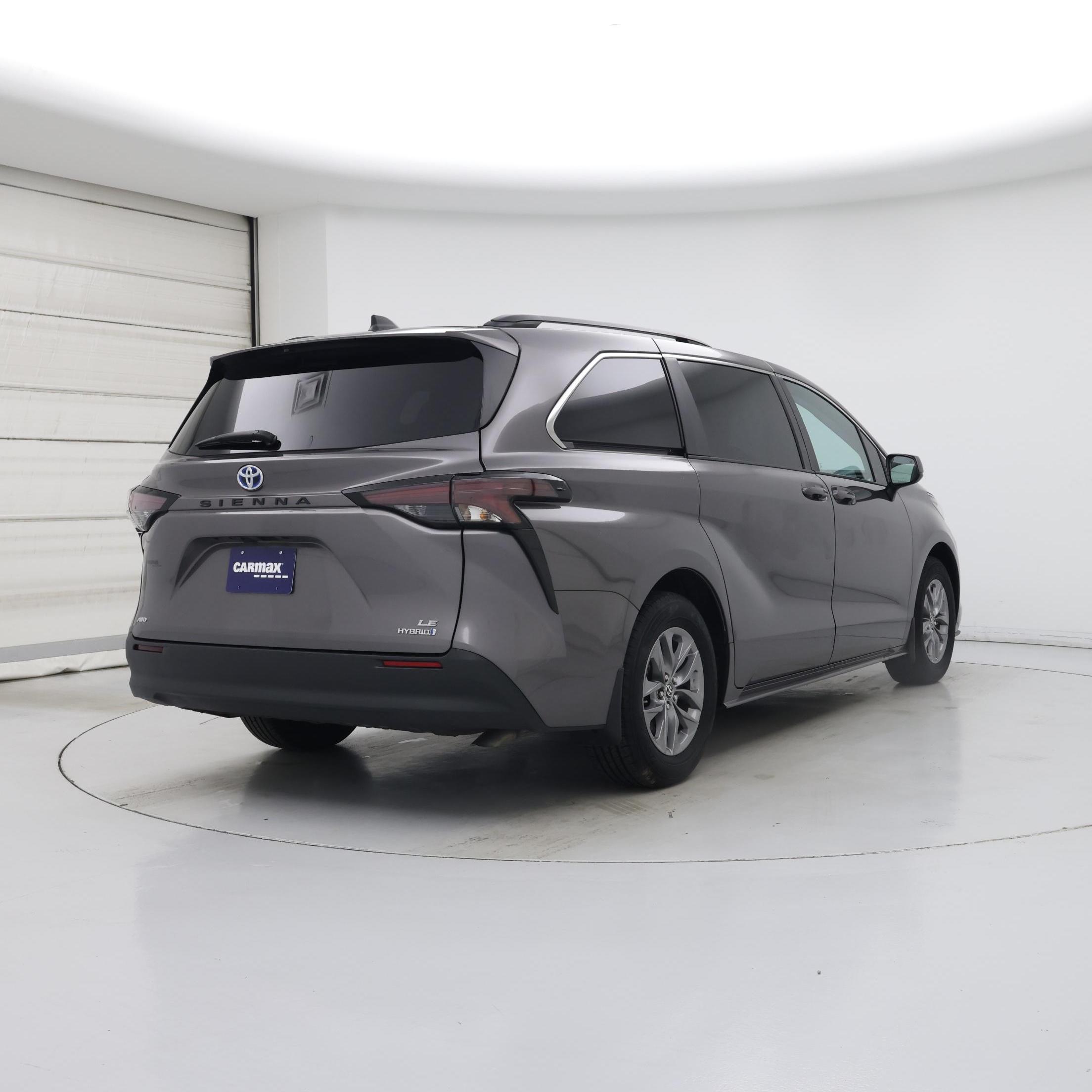 Thumbnail: 2024 Toyota Sienna - 8