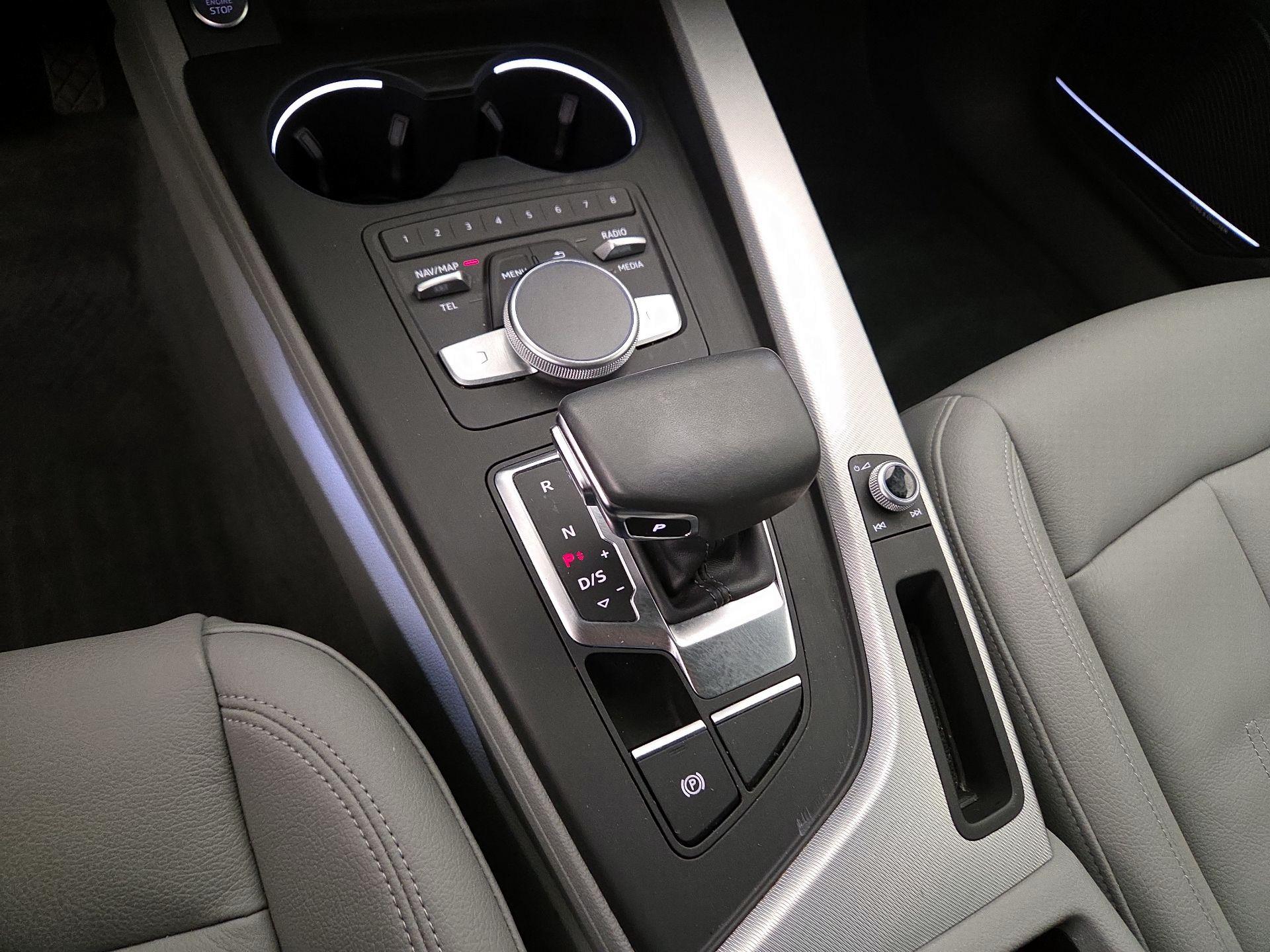 Thumbnail: 2018 Audi A4 - 18