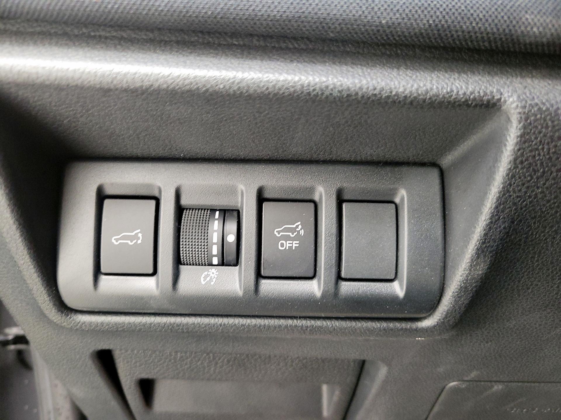 Thumbnail: 2020 Subaru Outback - 13