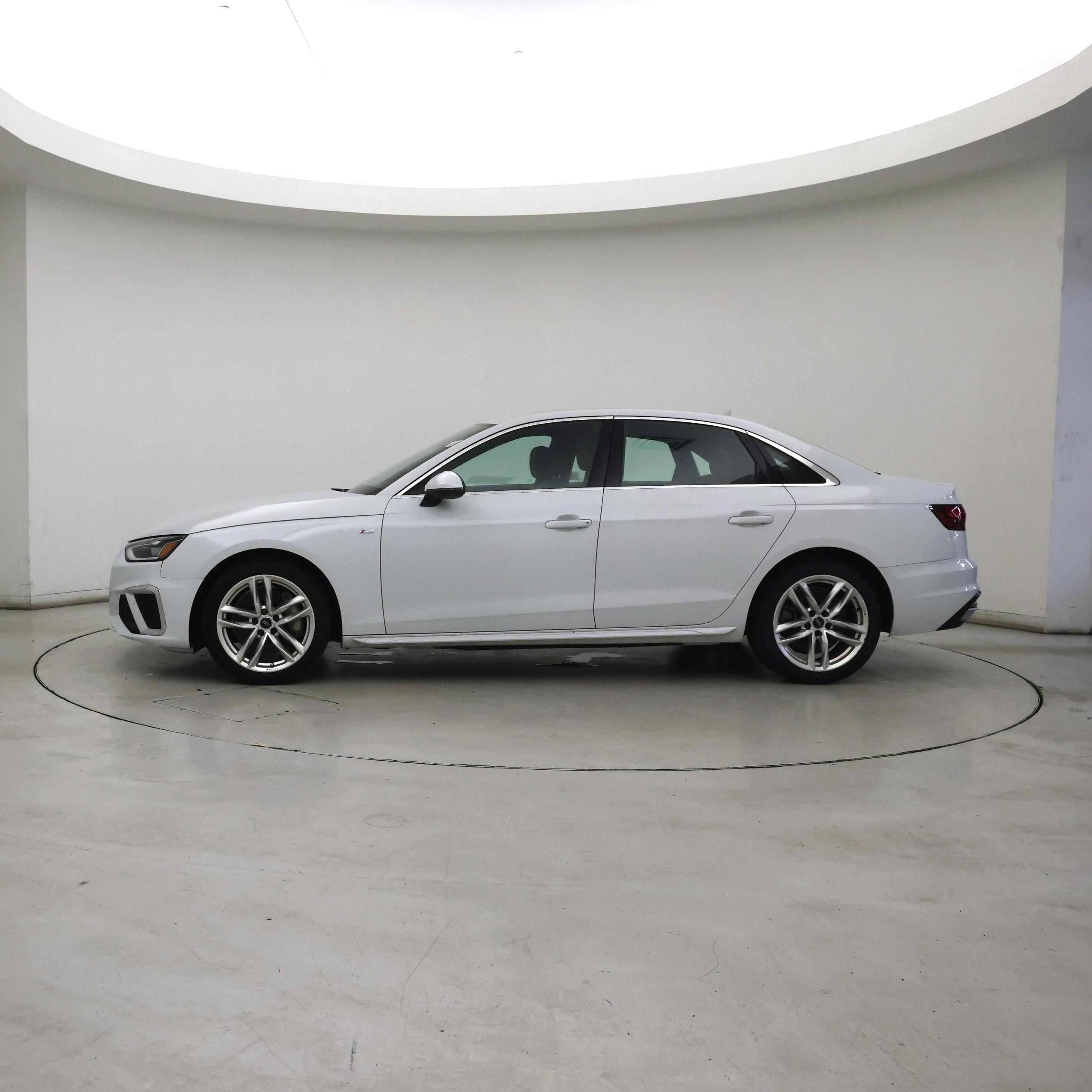 Thumbnail: 2020 Audi A4 - 3