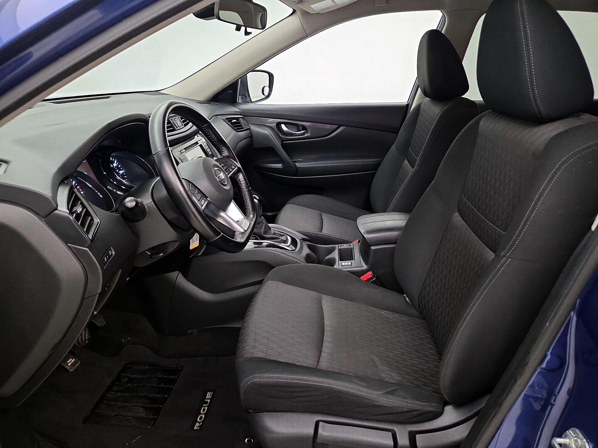 Thumbnail: 2020 Nissan Rogue - 11