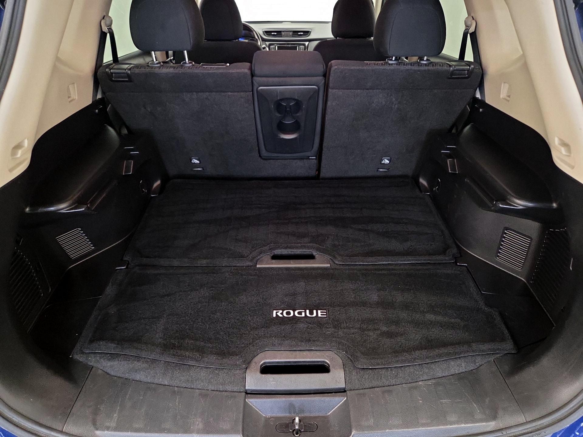 Thumbnail: 2020 Nissan Rogue - 20