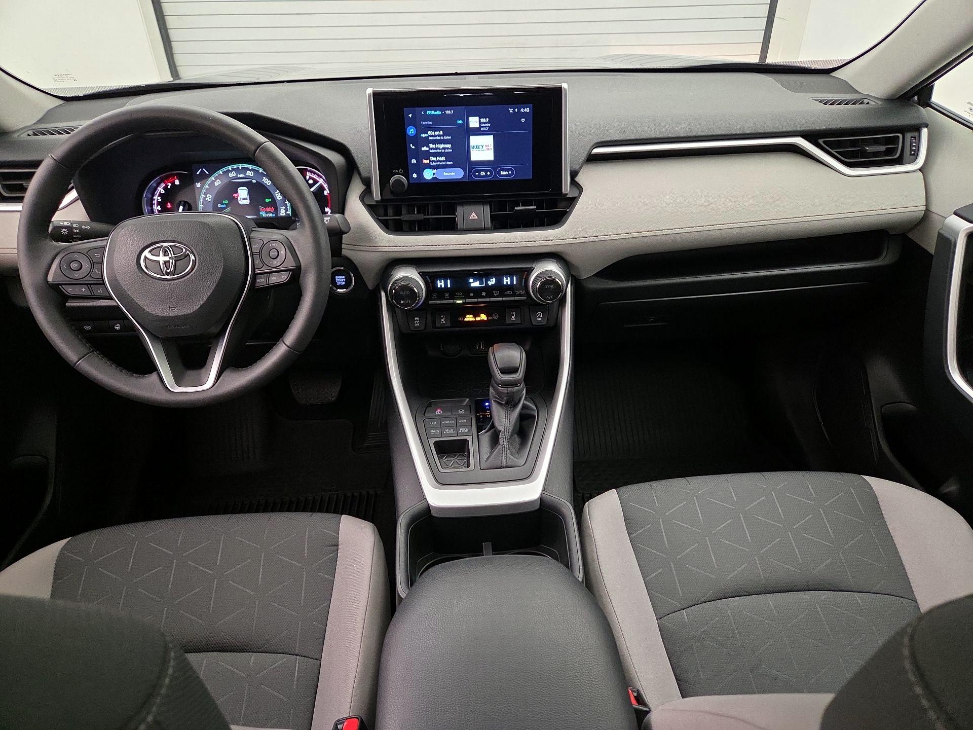 Thumbnail: 2024 Toyota RAV4 - 9