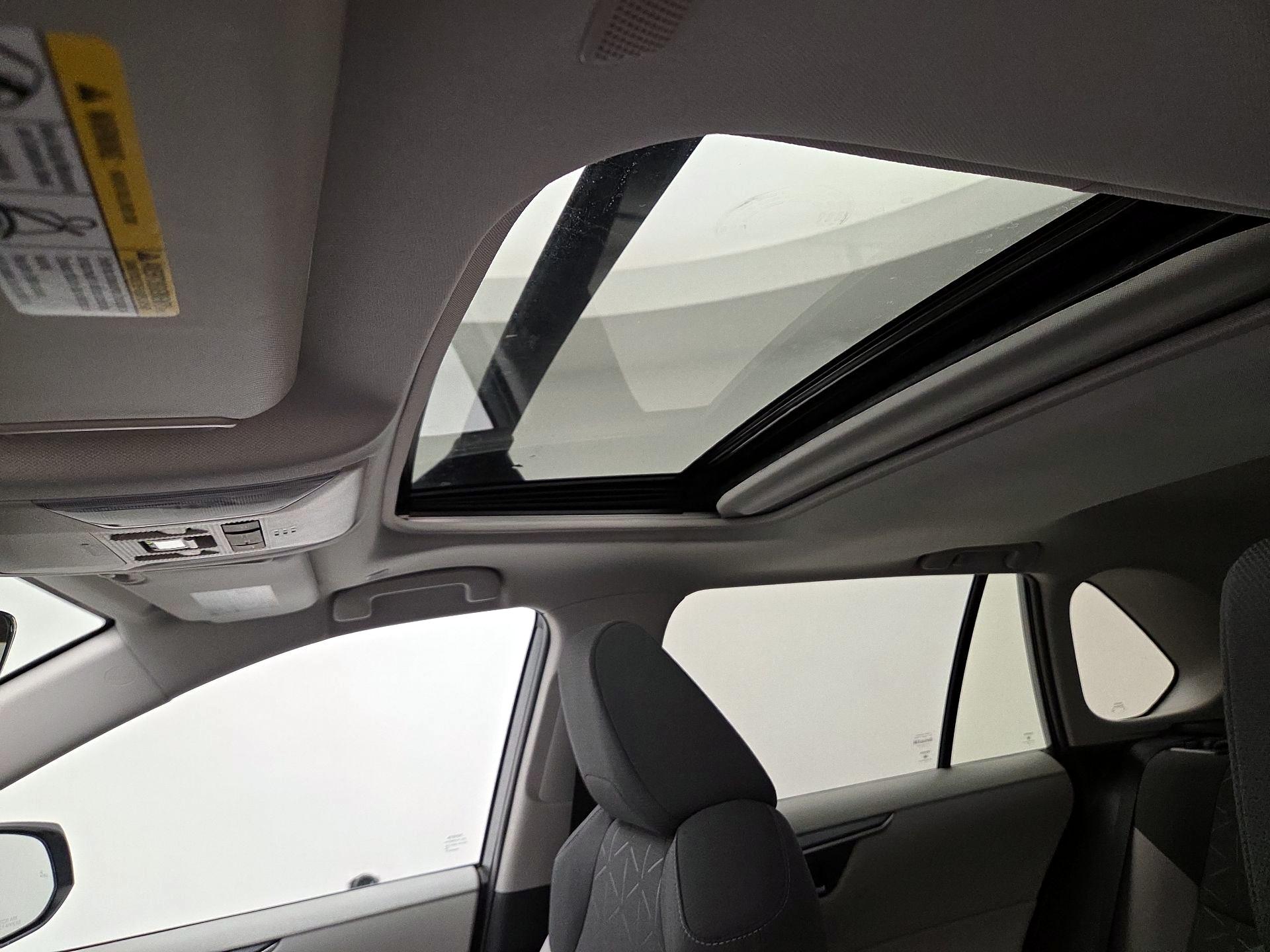 Thumbnail: 2024 Toyota RAV4 - 19