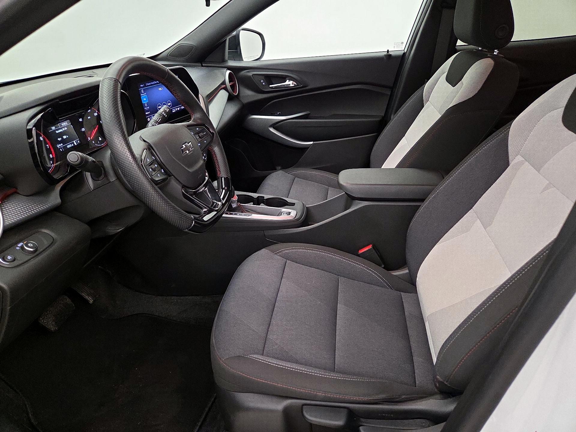 Thumbnail: 2024 Chevrolet Trax - 11