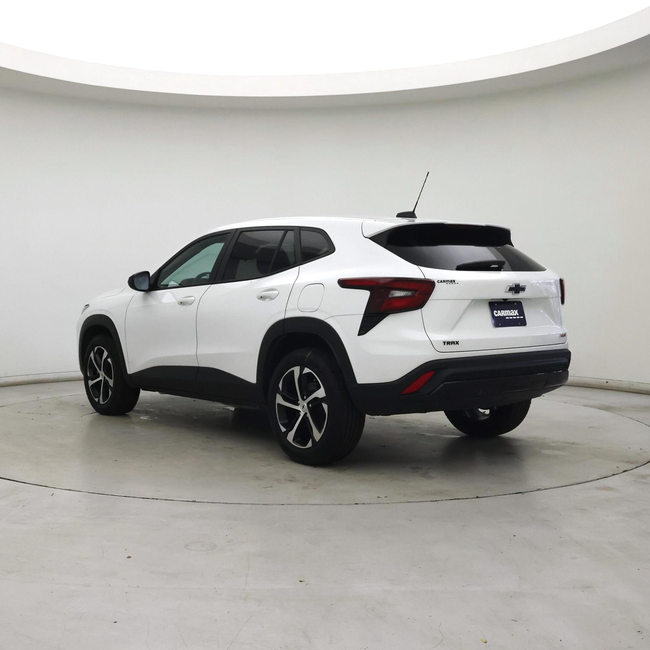 Thumbnail: 2024 Chevrolet Trax - 2