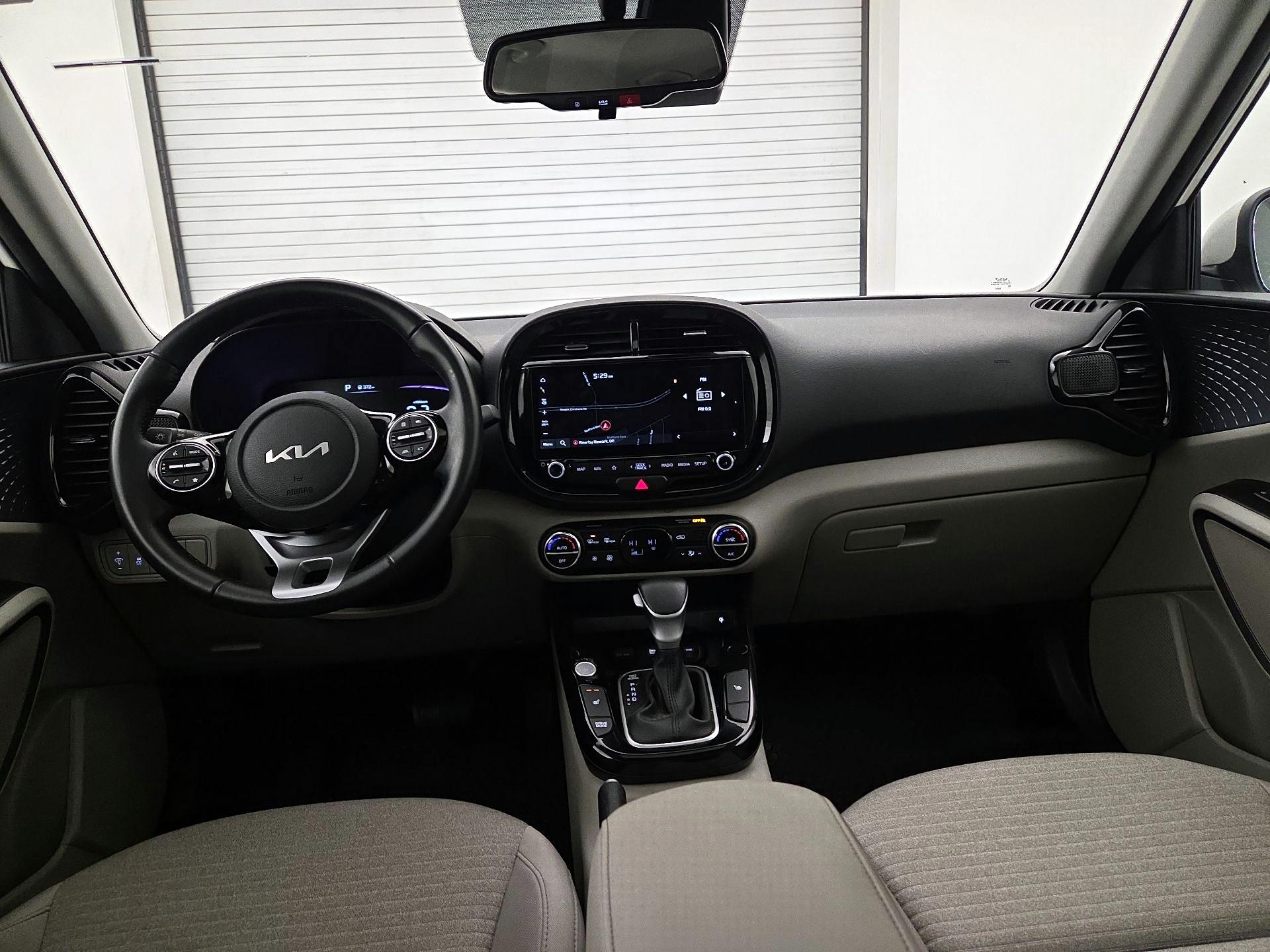 Thumbnail: 2023 Kia Soul - 9