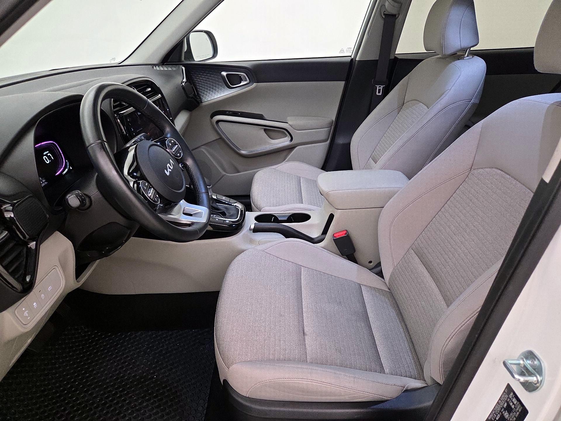 Thumbnail: 2023 Kia Soul - 11