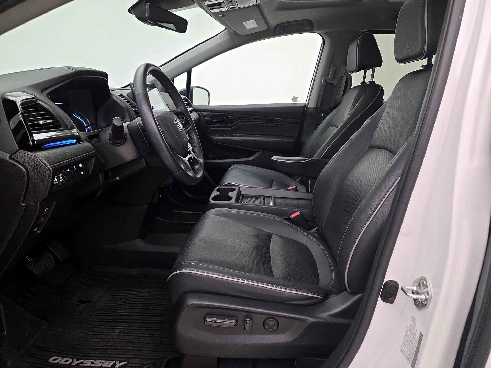 Thumbnail: 2023 Honda Odyssey - 11