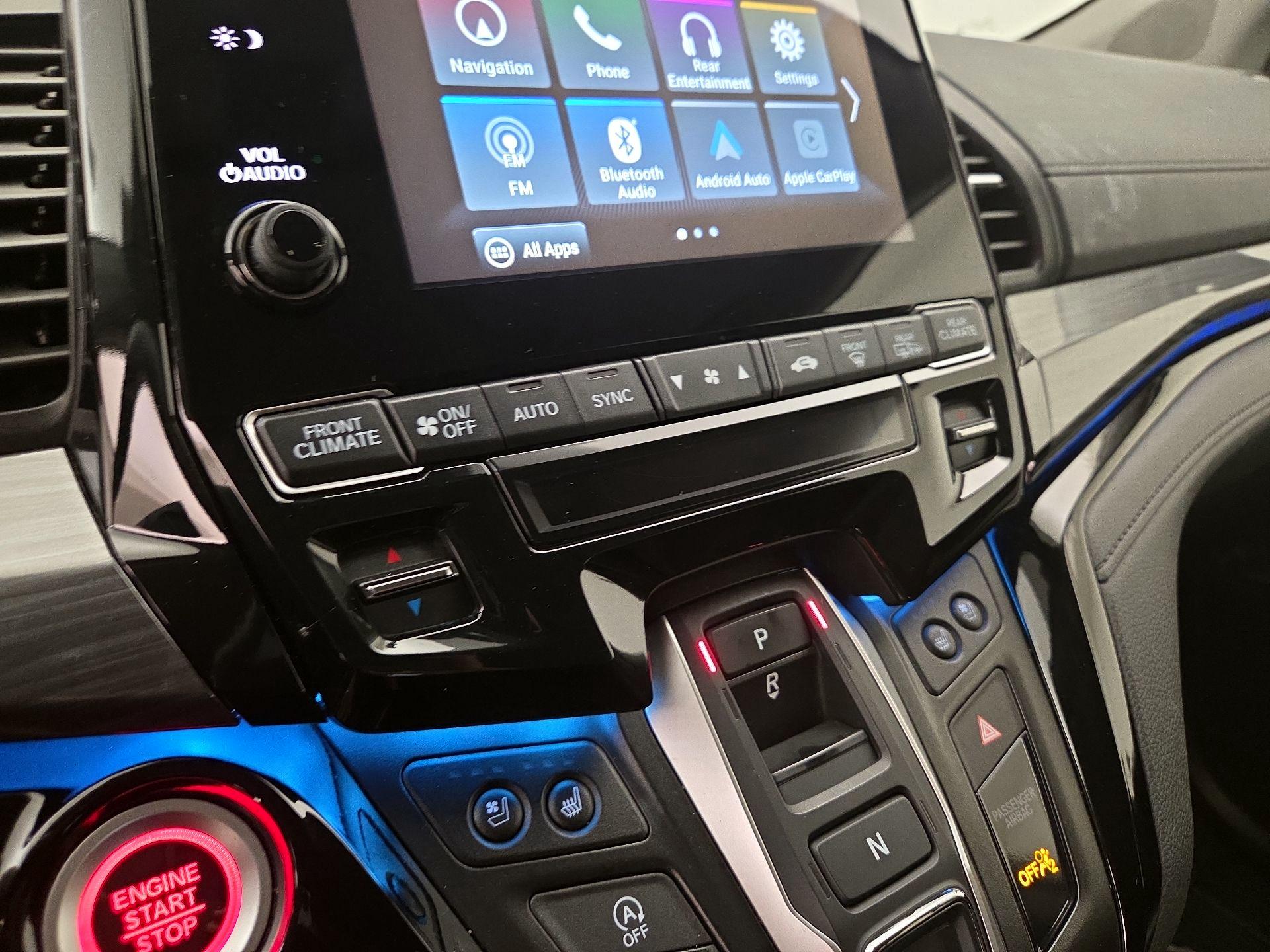 Thumbnail: 2023 Honda Odyssey - 16