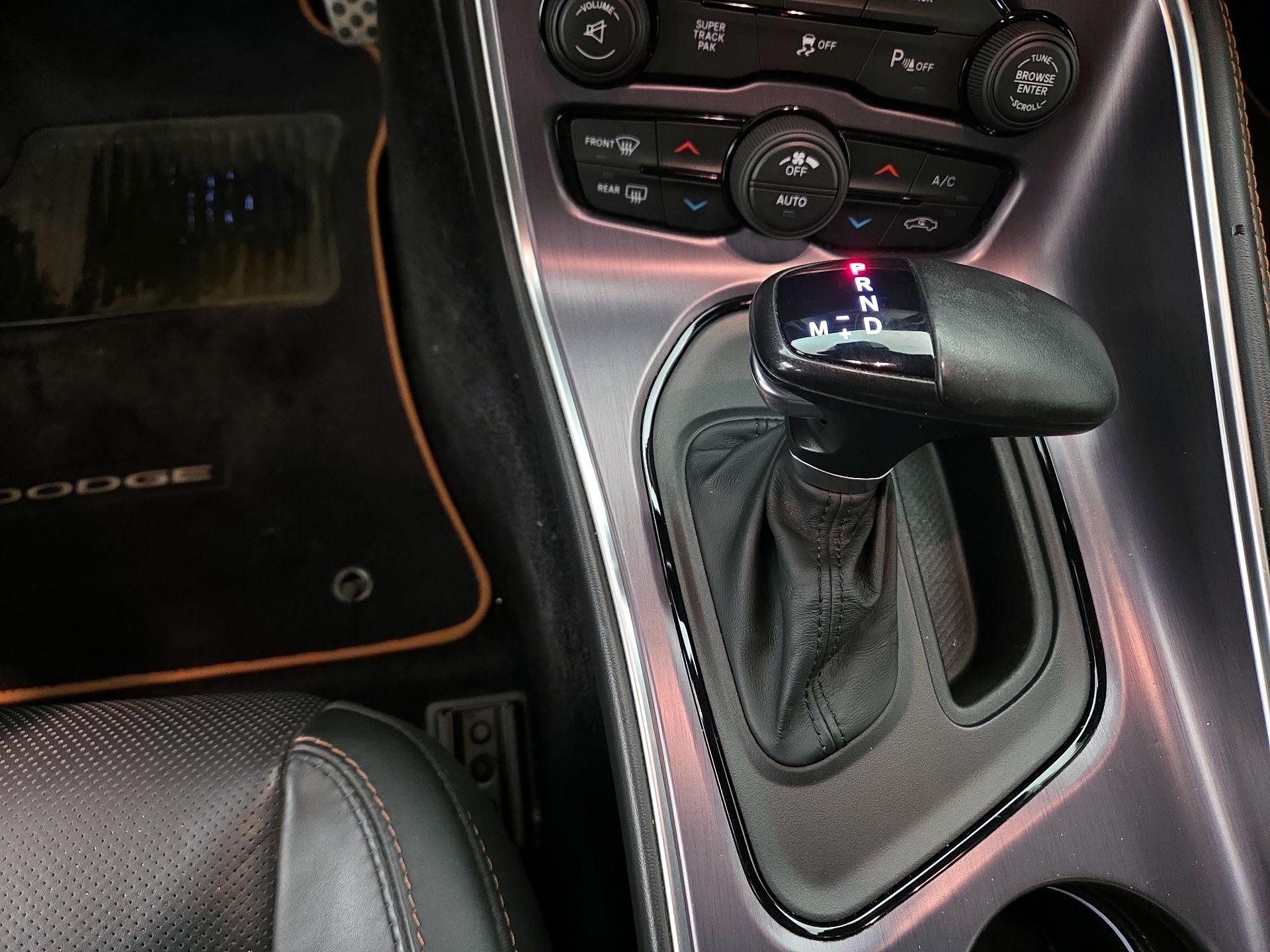 Thumbnail: 2016 Dodge Challenger - 17