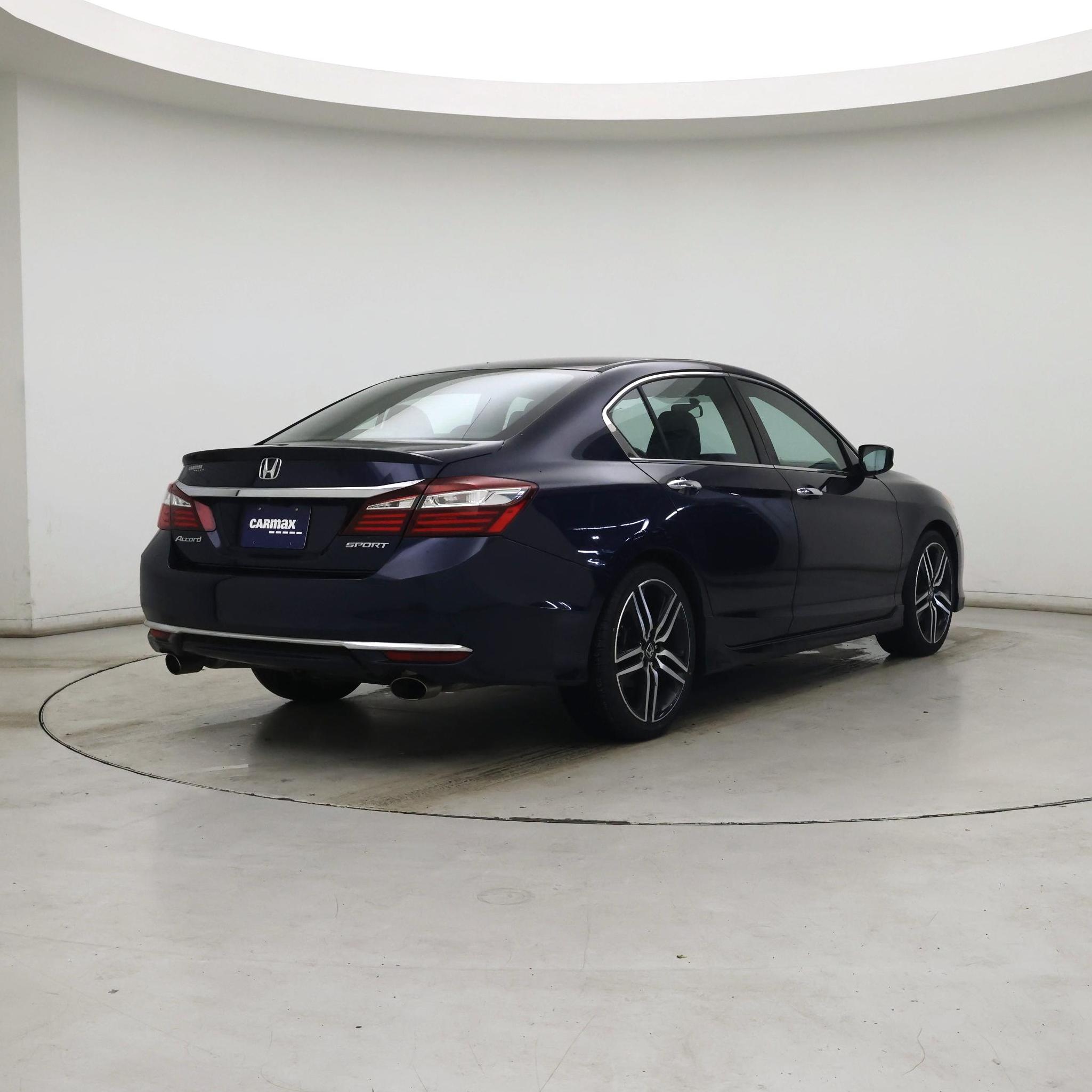 Thumbnail: 2016 Honda Accord - 8