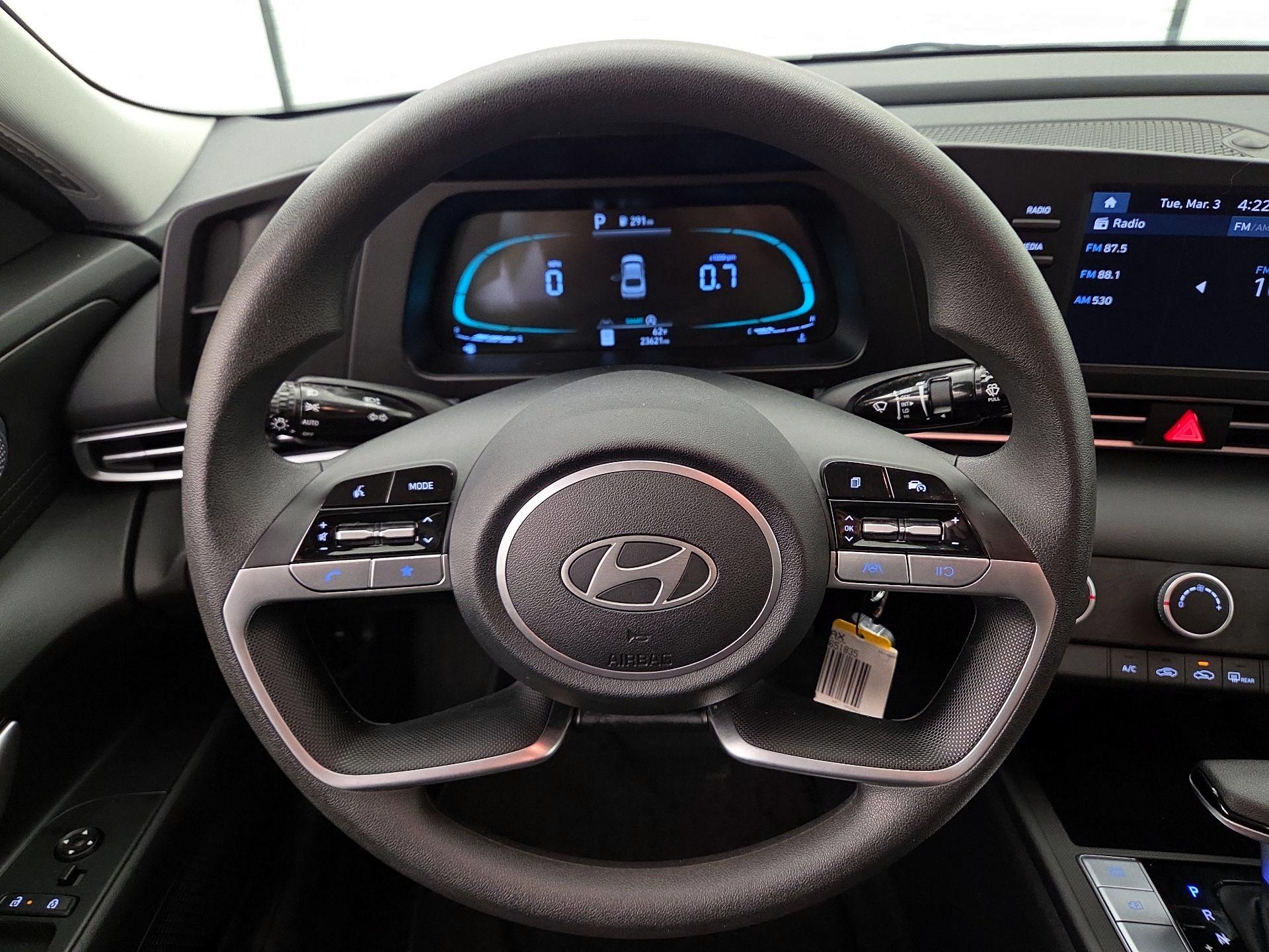 Thumbnail: 2024 Hyundai Elantra - 10