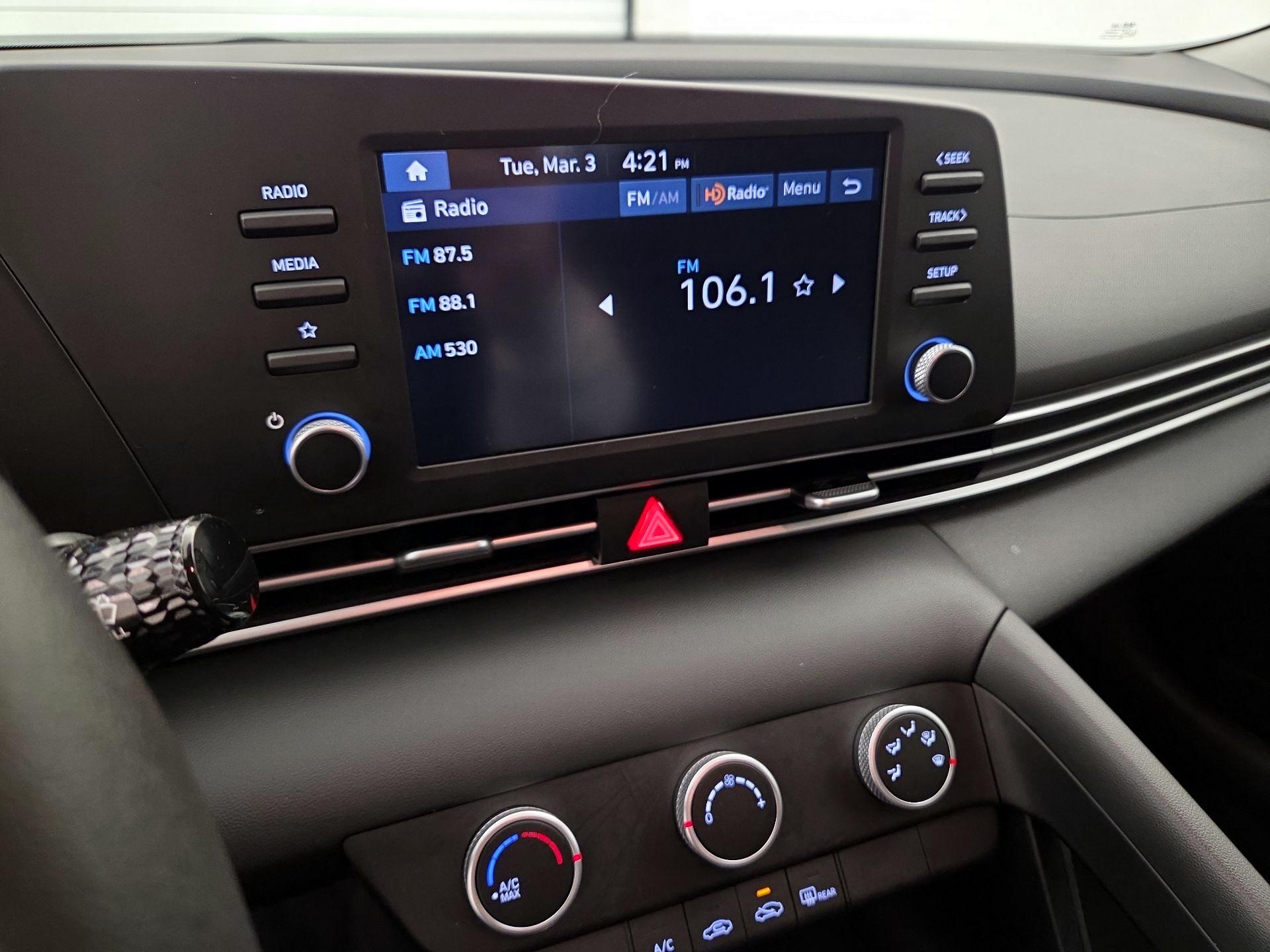 Thumbnail: 2024 Hyundai Elantra - 15