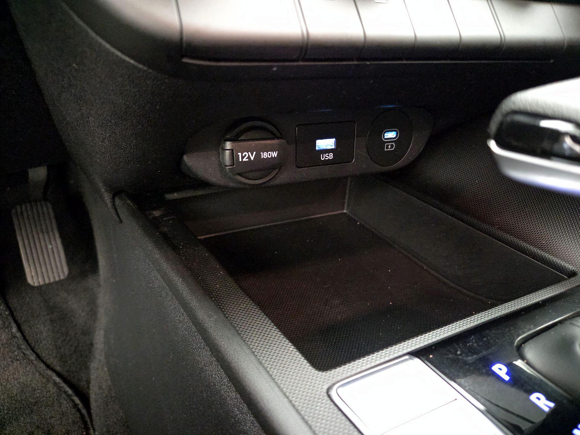 Thumbnail: 2024 Hyundai Elantra - 18