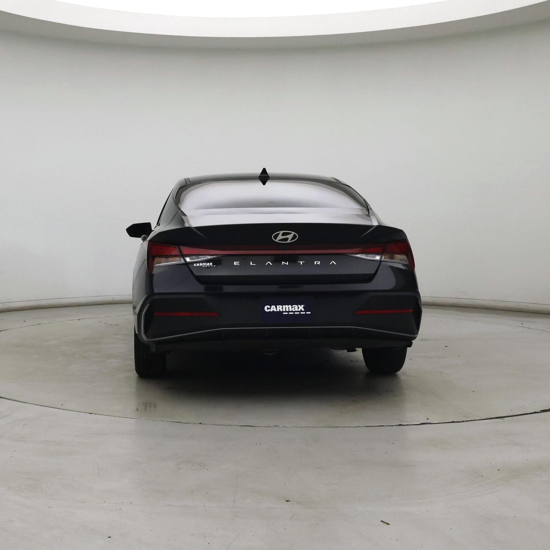 Thumbnail: 2024 Hyundai Elantra - 6