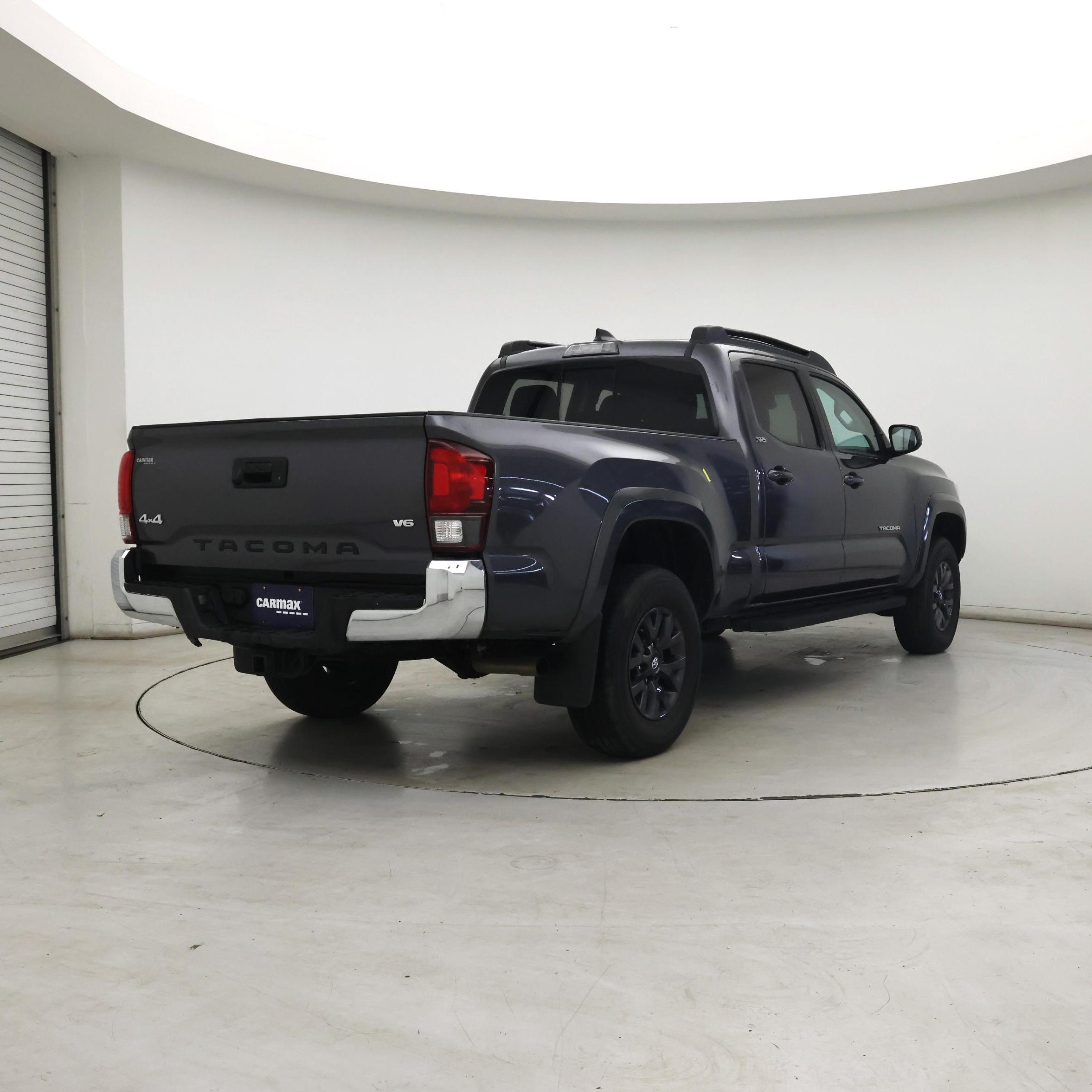 Thumbnail: 2022 Toyota Tacoma - 8