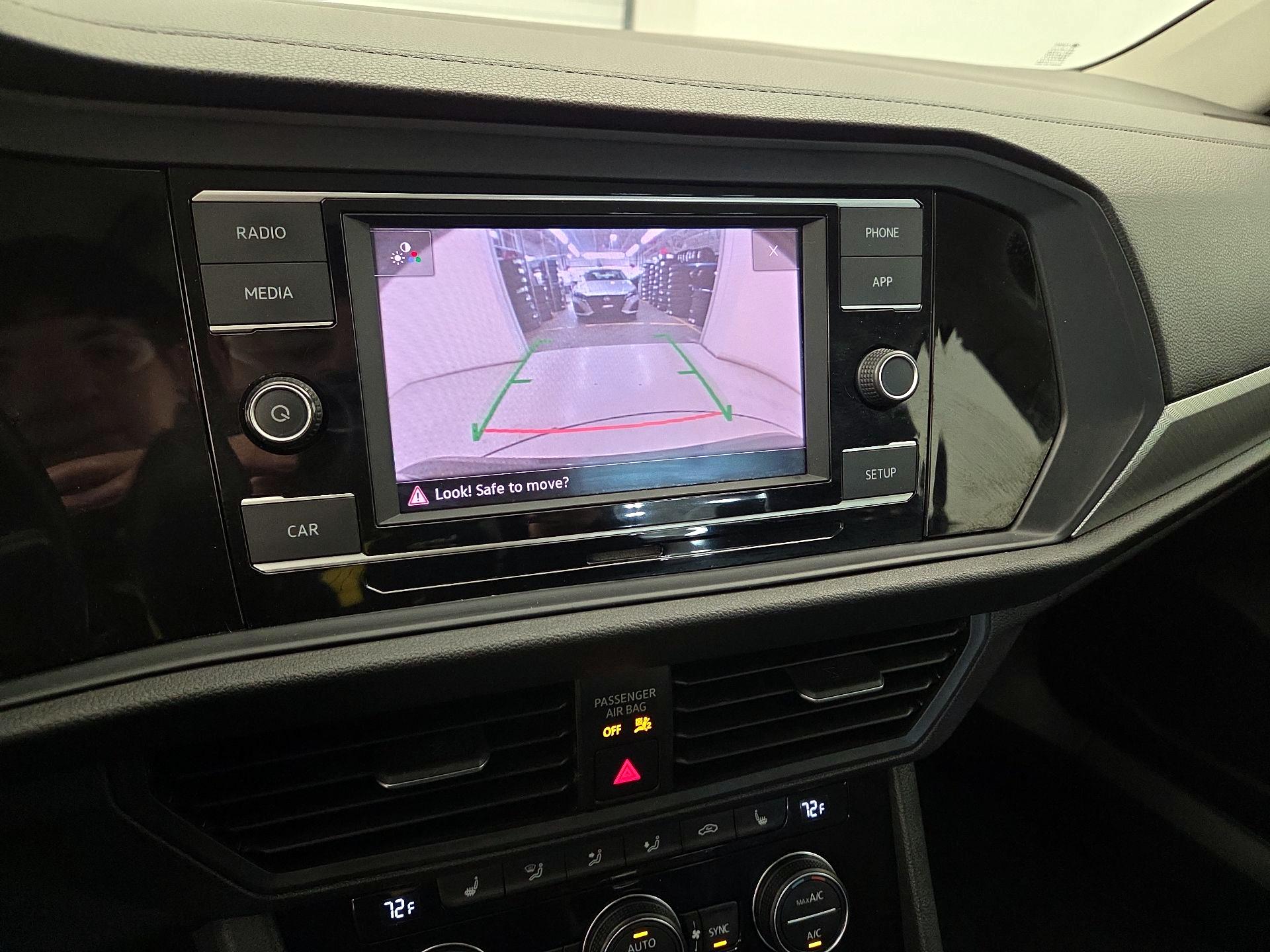 Thumbnail: 2019 Volkswagen Jetta - 14