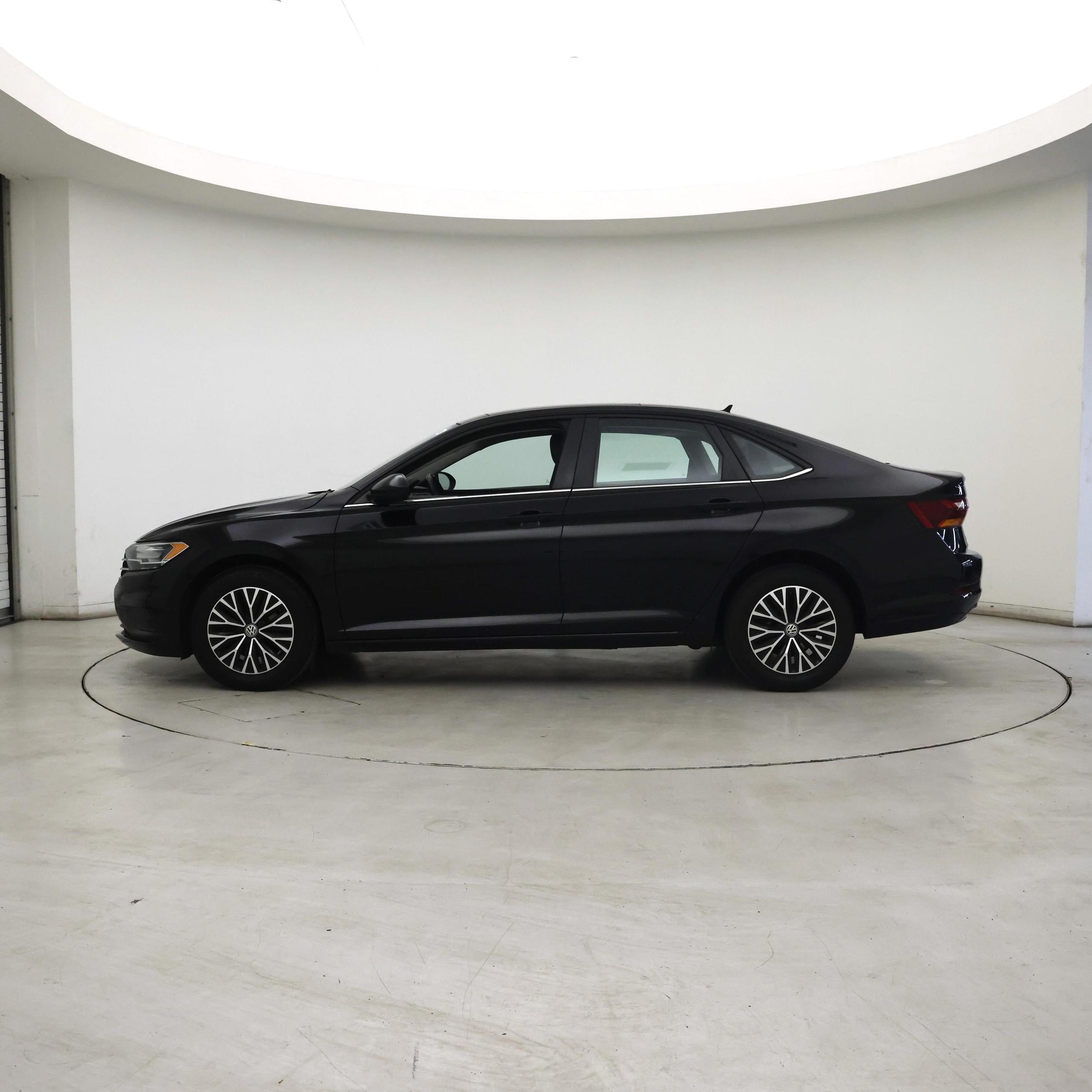 Thumbnail: 2019 Volkswagen Jetta - 3