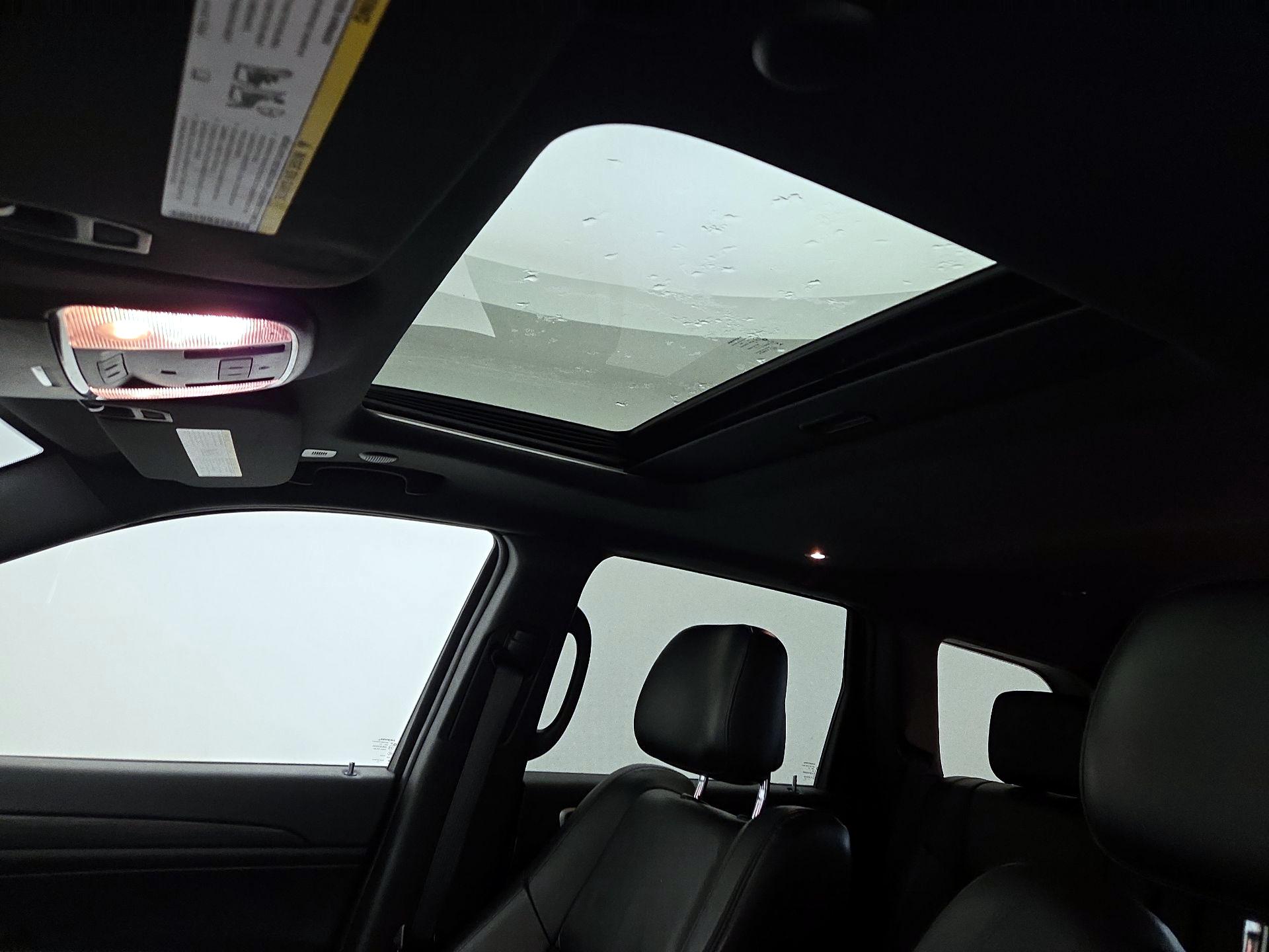 Thumbnail: 2021 Jeep Grand Cherokee - 19