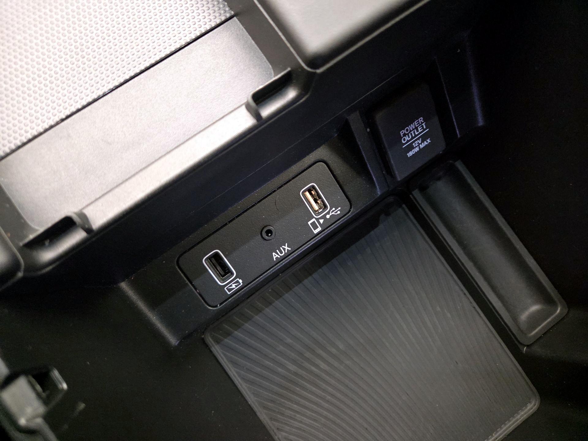 Thumbnail: 2022 Acura TLX - 19