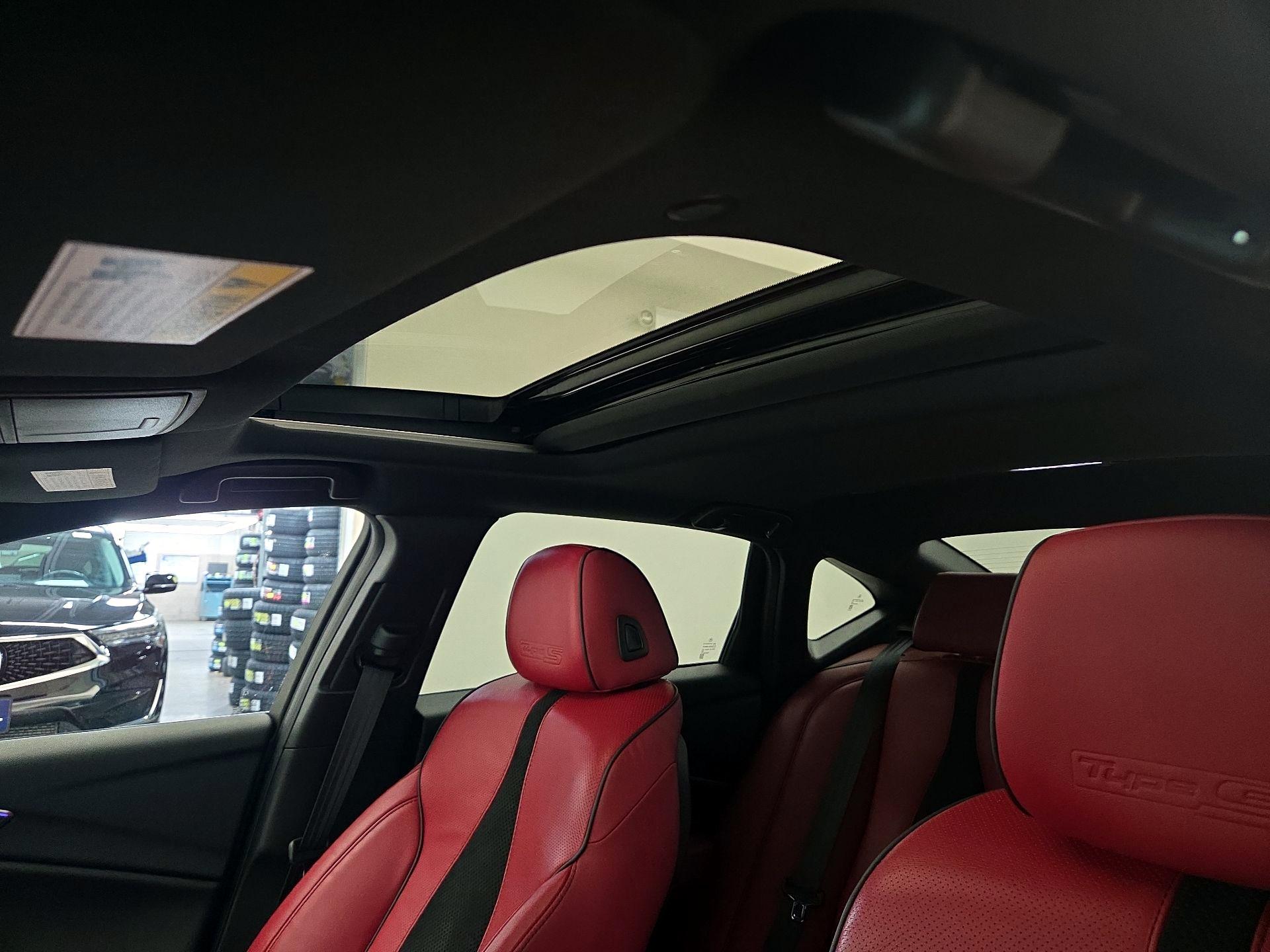 Thumbnail: 2022 Acura TLX - 20