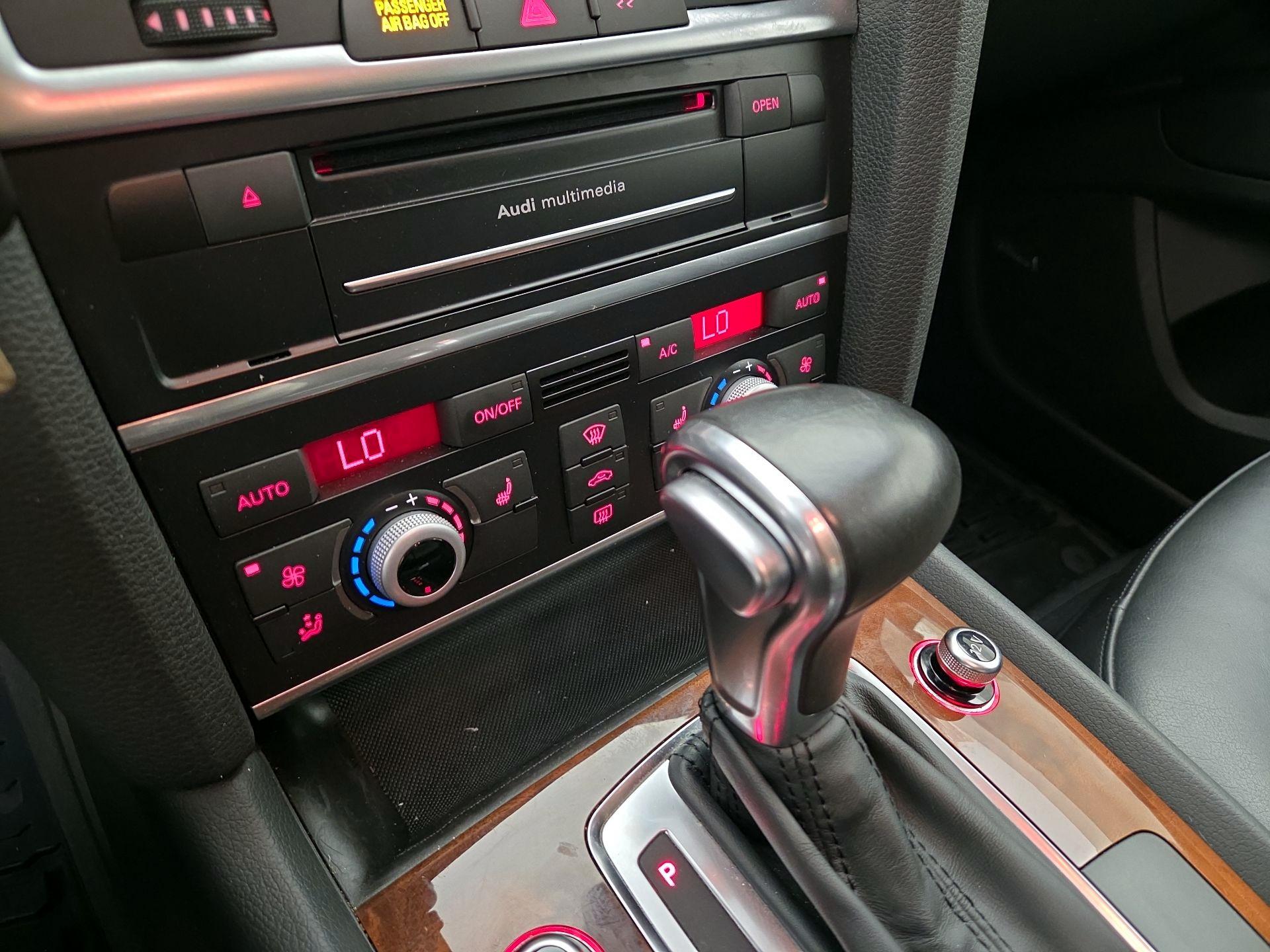 Thumbnail: 2015 Audi Q7 - 16